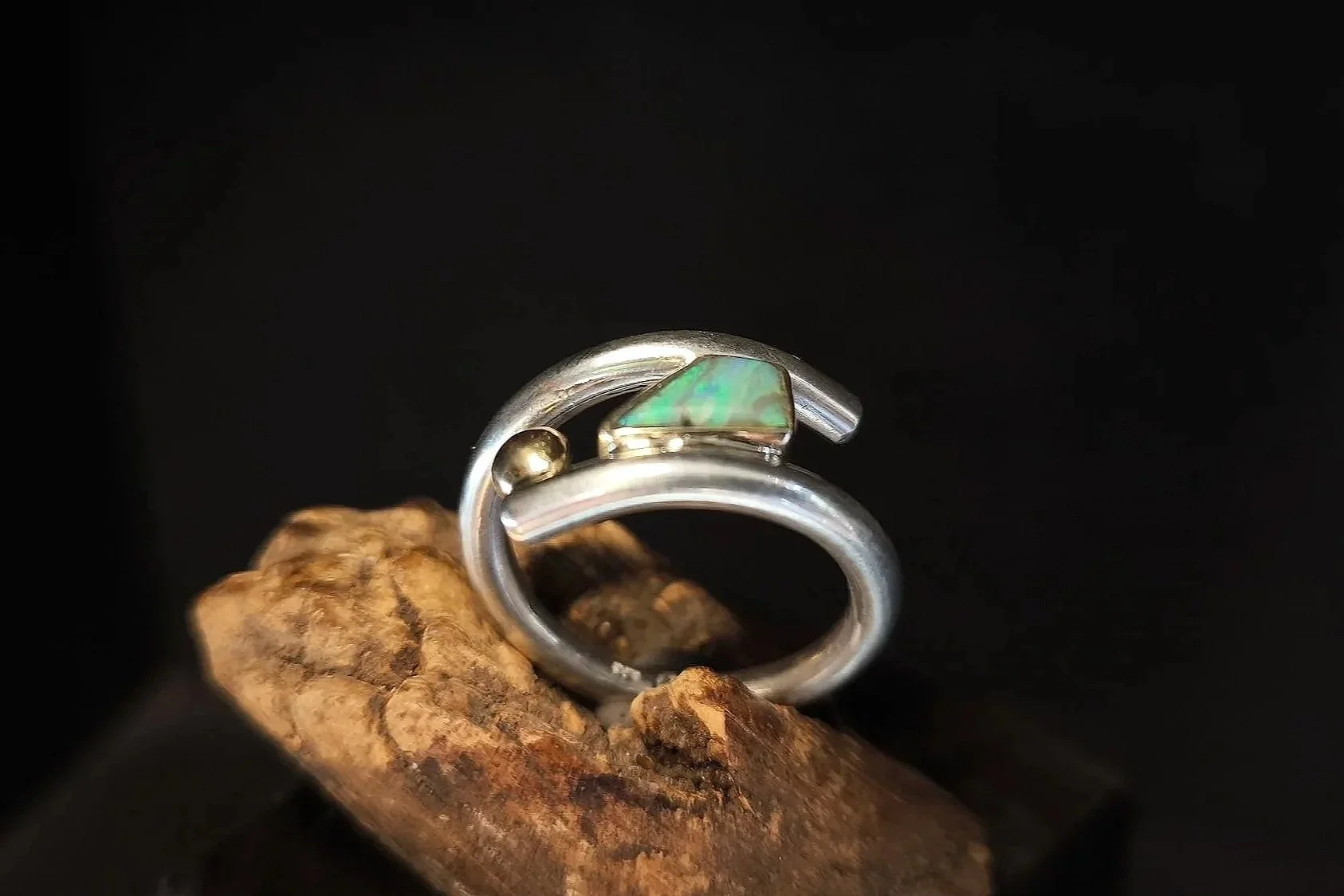 Edelopal Ring, Unikat, Durchmesser 19 mm, Gold & Silber