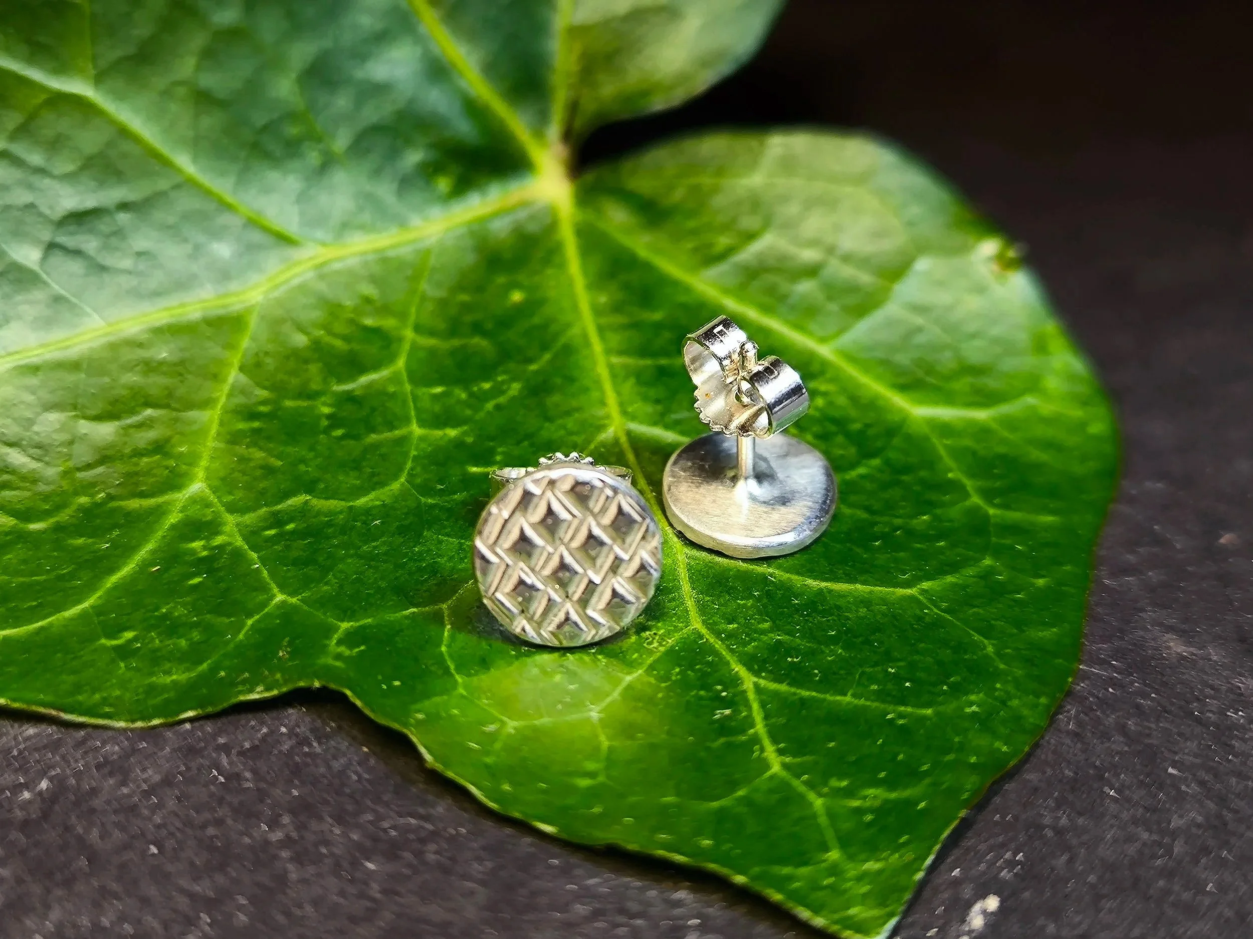 Ohrstecker Scheibe mit Rauten