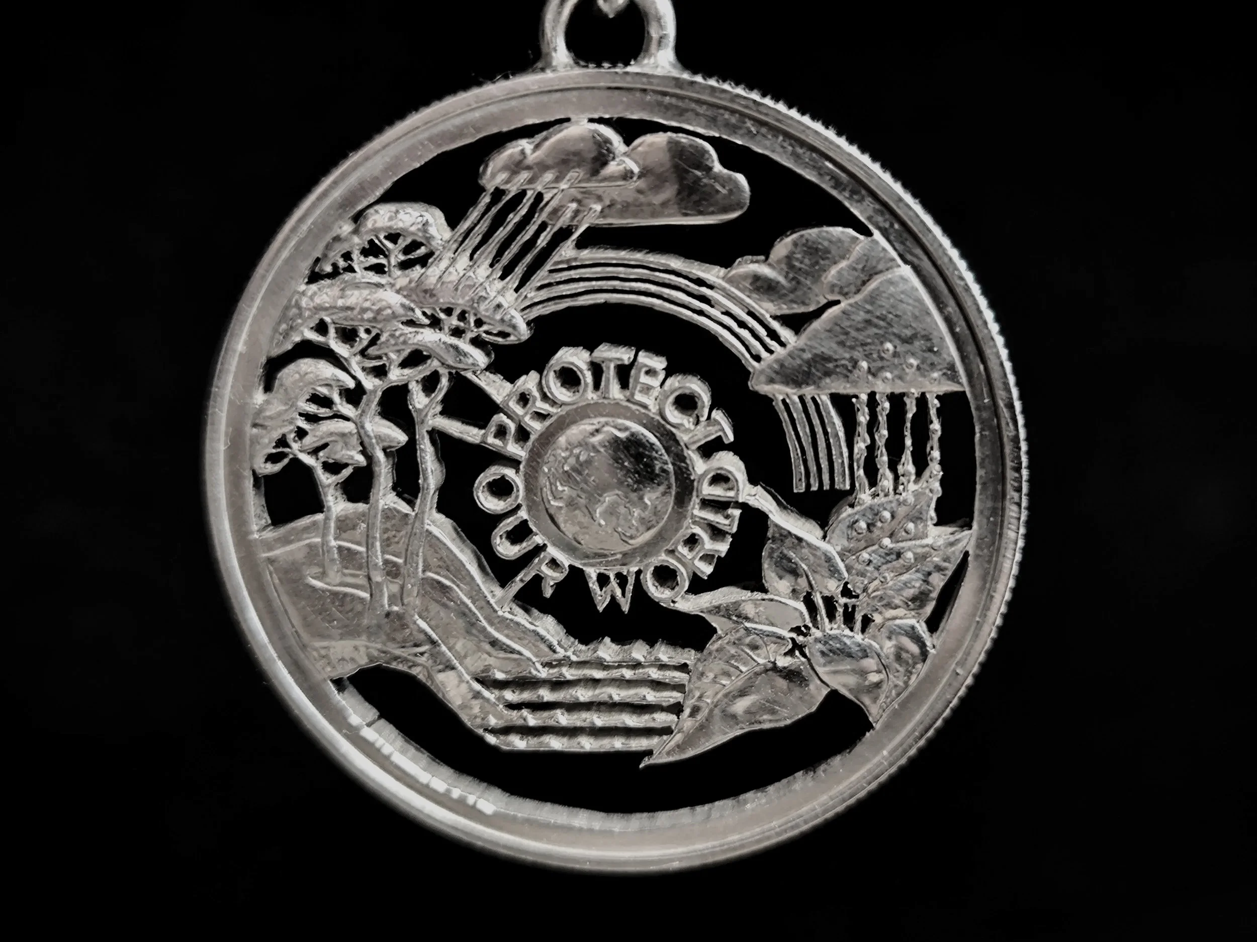 Umwelt behüten, Kettenanhänger, Silbermünze