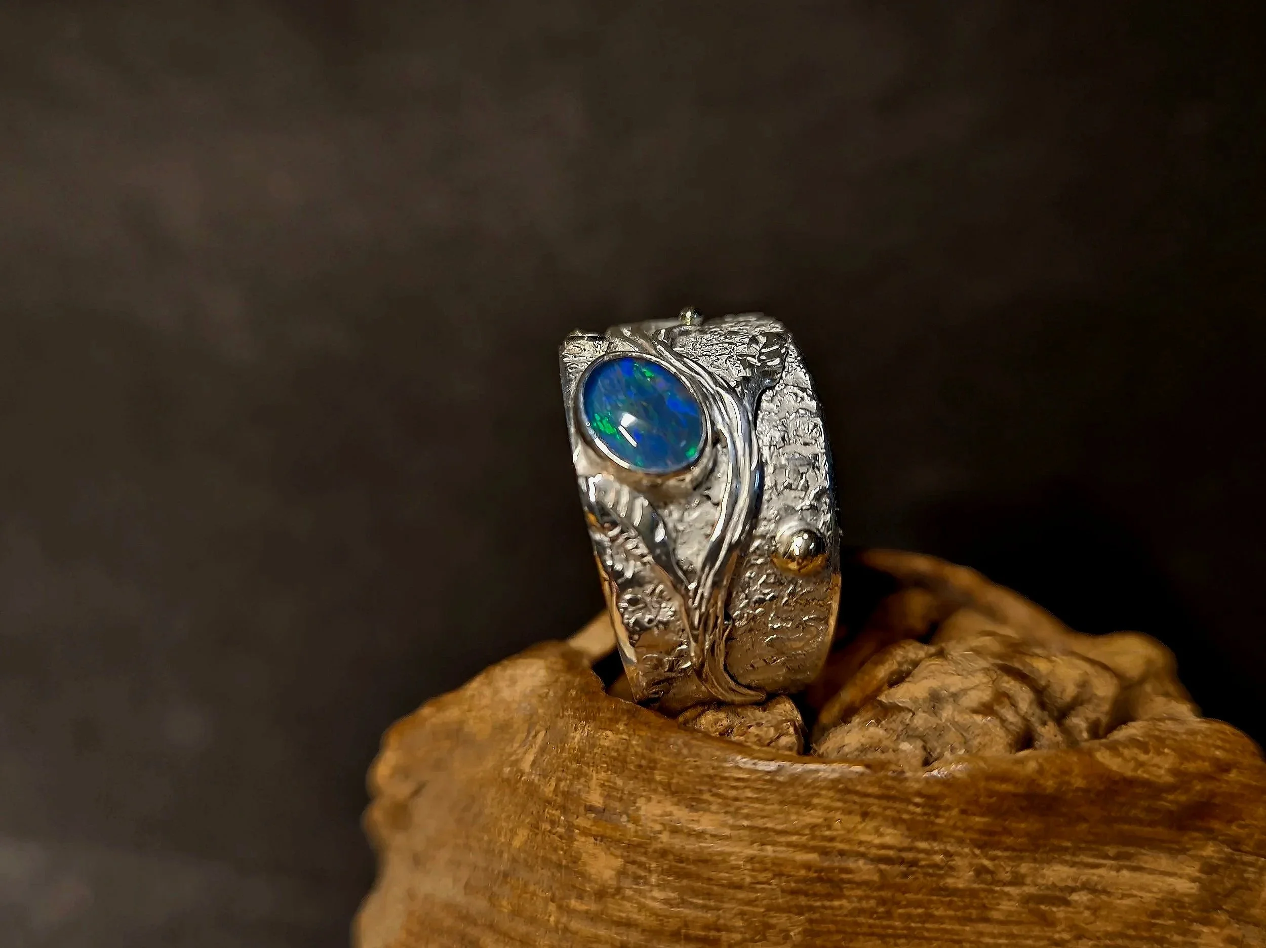 Großer Opalring, Umfang 63/64 mm, Unikat