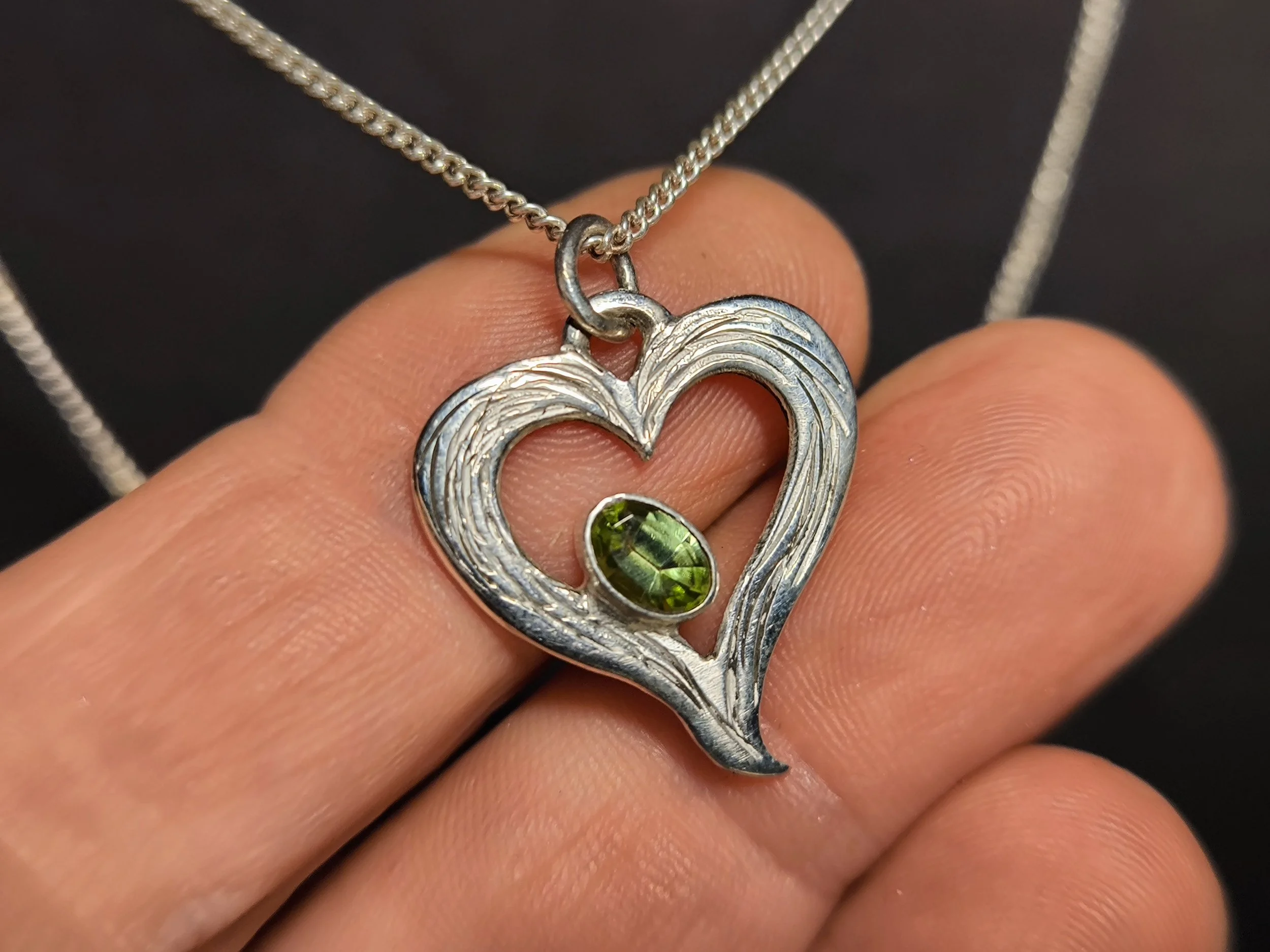 Silber Herz mit Peridot, Unikat