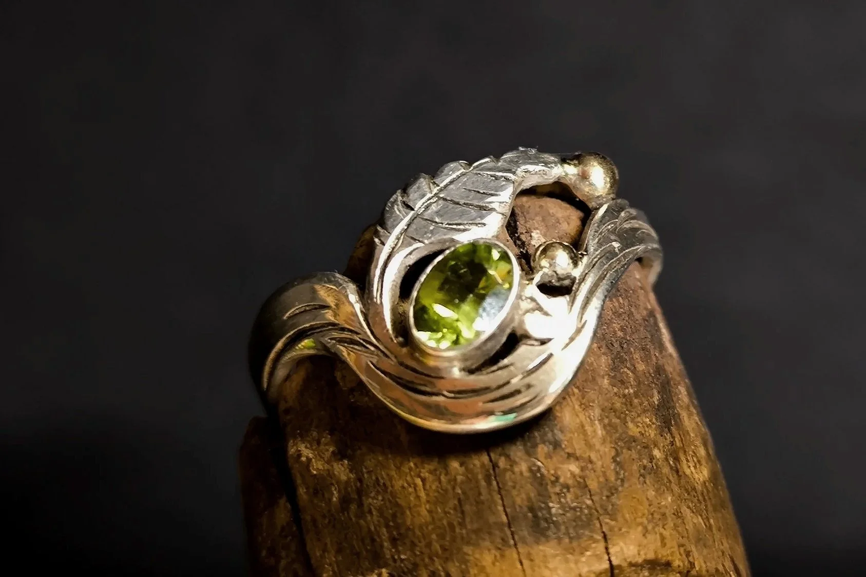 Silberring mit Peridot, Durchmesser 19 mm, Unikat (Kopie)
