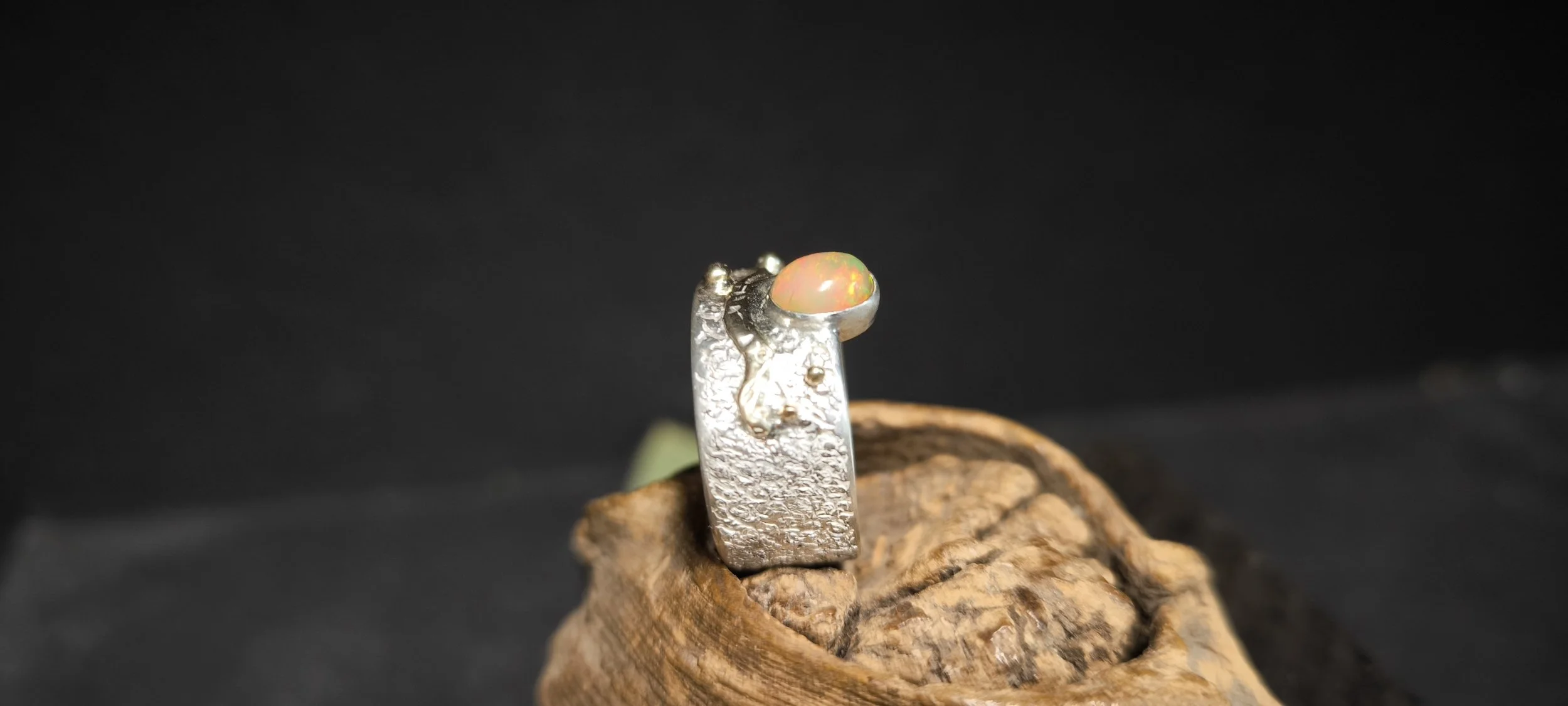 Opal Ring, Umfang 59 mm, Gold & Silber, Unikat, Silberschmiede-Eigen-Art