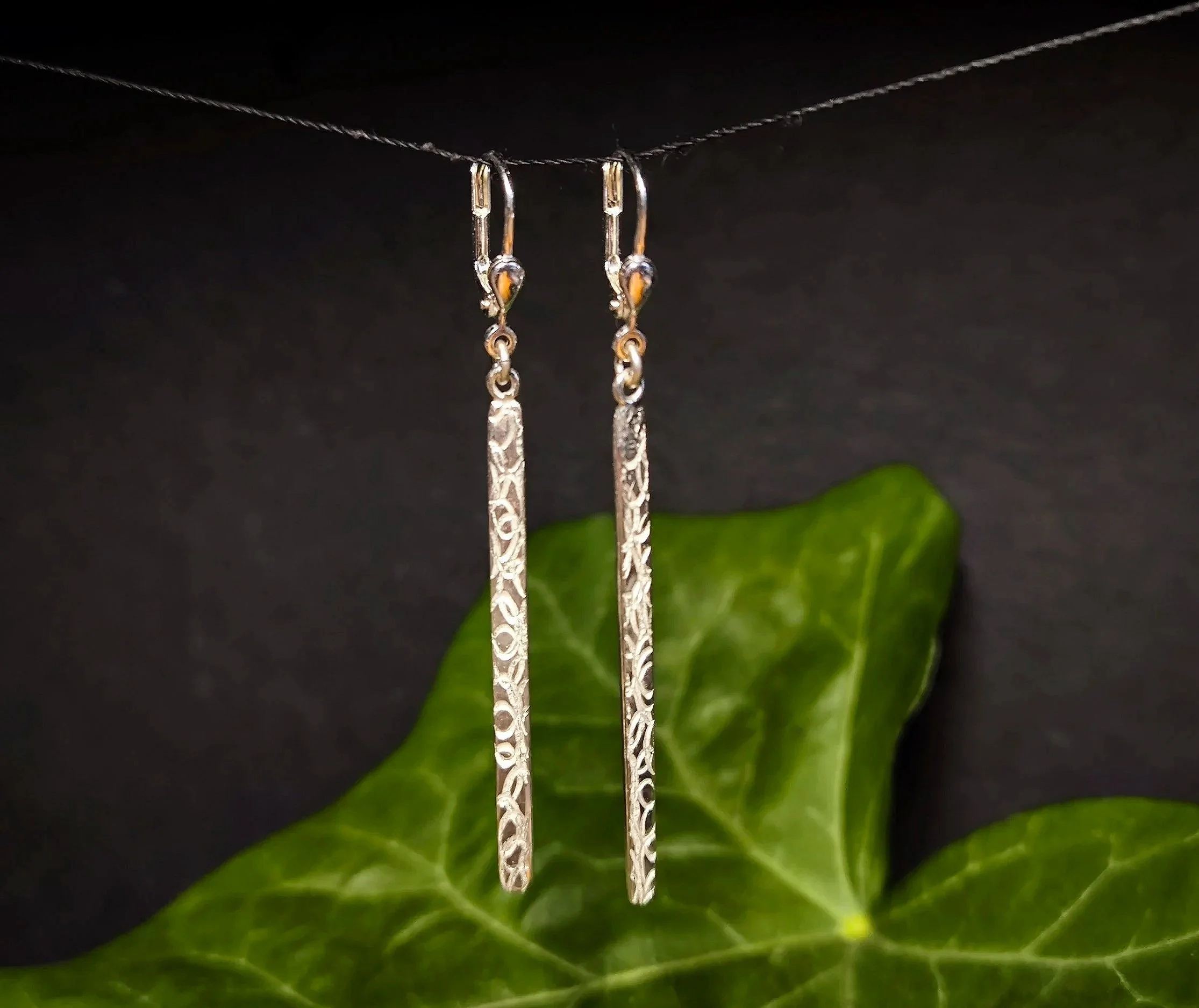 Ohrhänger Silberstäbchen, handgefertigter Silberschmuck, Silberschmiede Eigen-Art