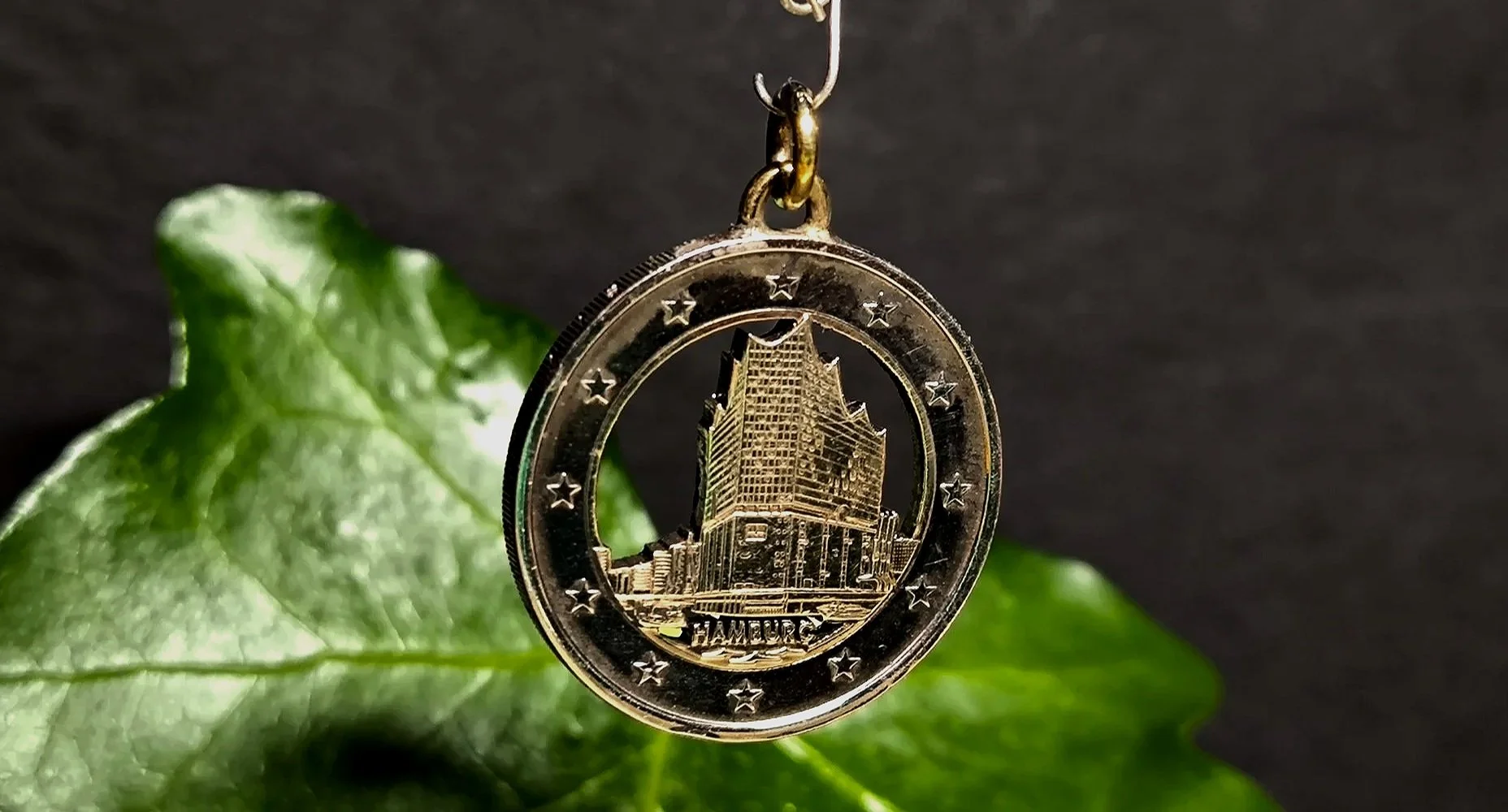 Elbphilharmonie Hamburg, Kettenanhänger, 2 Euro