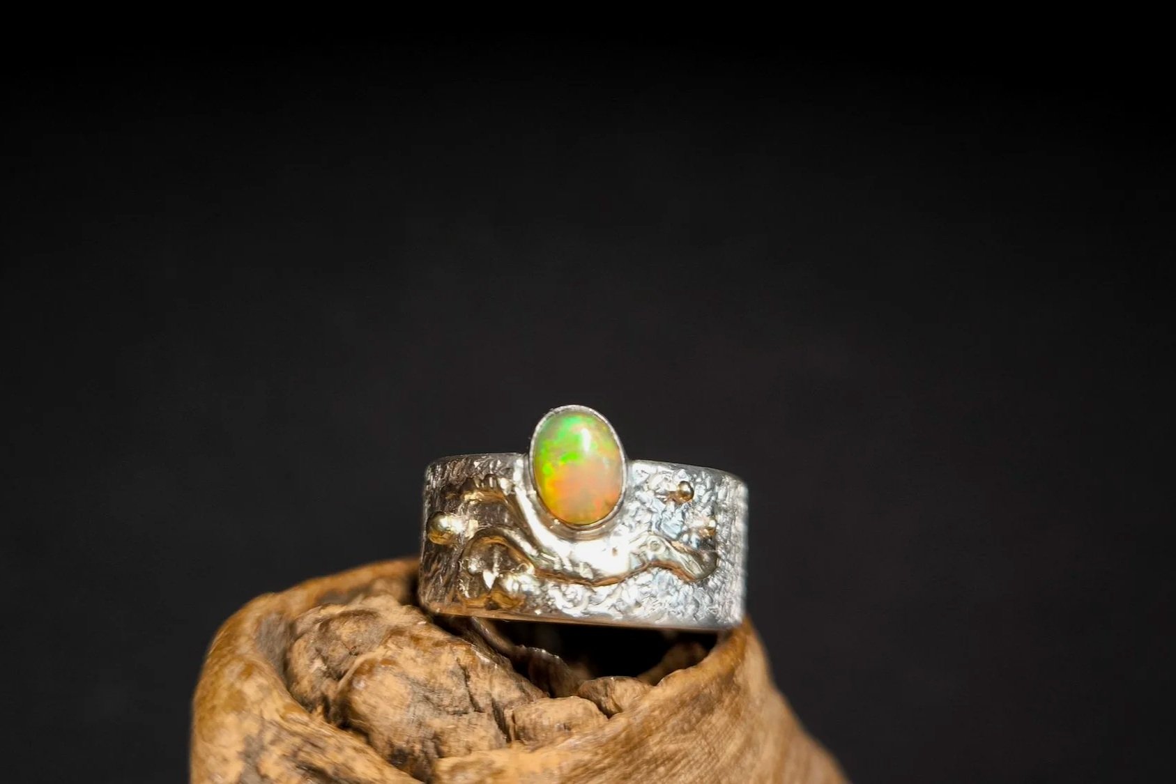 Opal Ring, Umfang 59 mm, Gold & Silber, Unikat, Silberschmiede-Eigen-Art