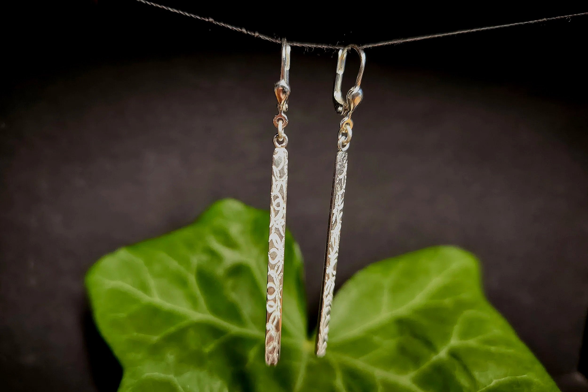 Ohrhänger Silberstäbchen, handgefertigter Silberschmuck, Silberschmiede Eigen-Art