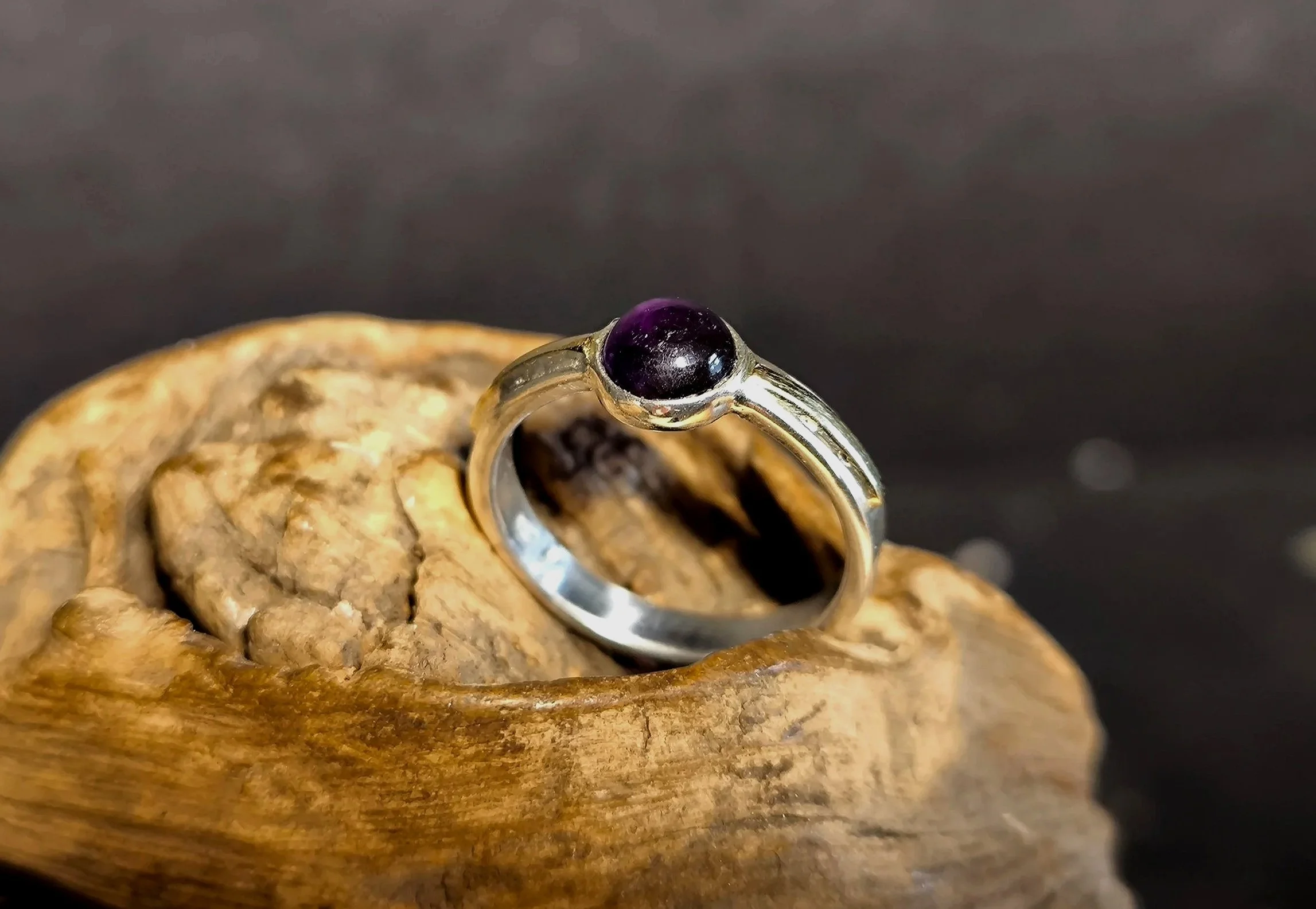 Amethyst Ring, Gold + Silber, handgefertigter Silberschmuck