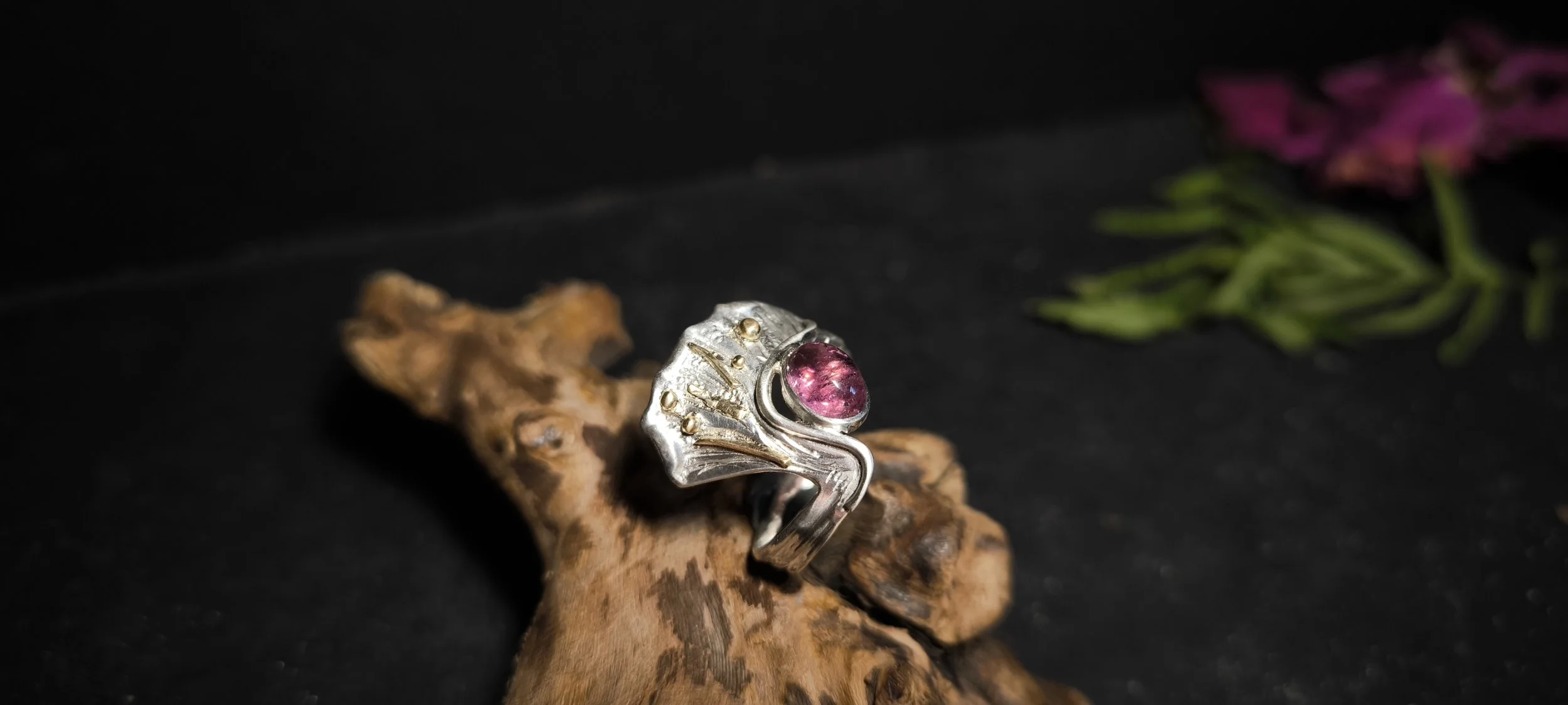 Silberring mit Turmalin und Gold, Durchmesser 18 mm