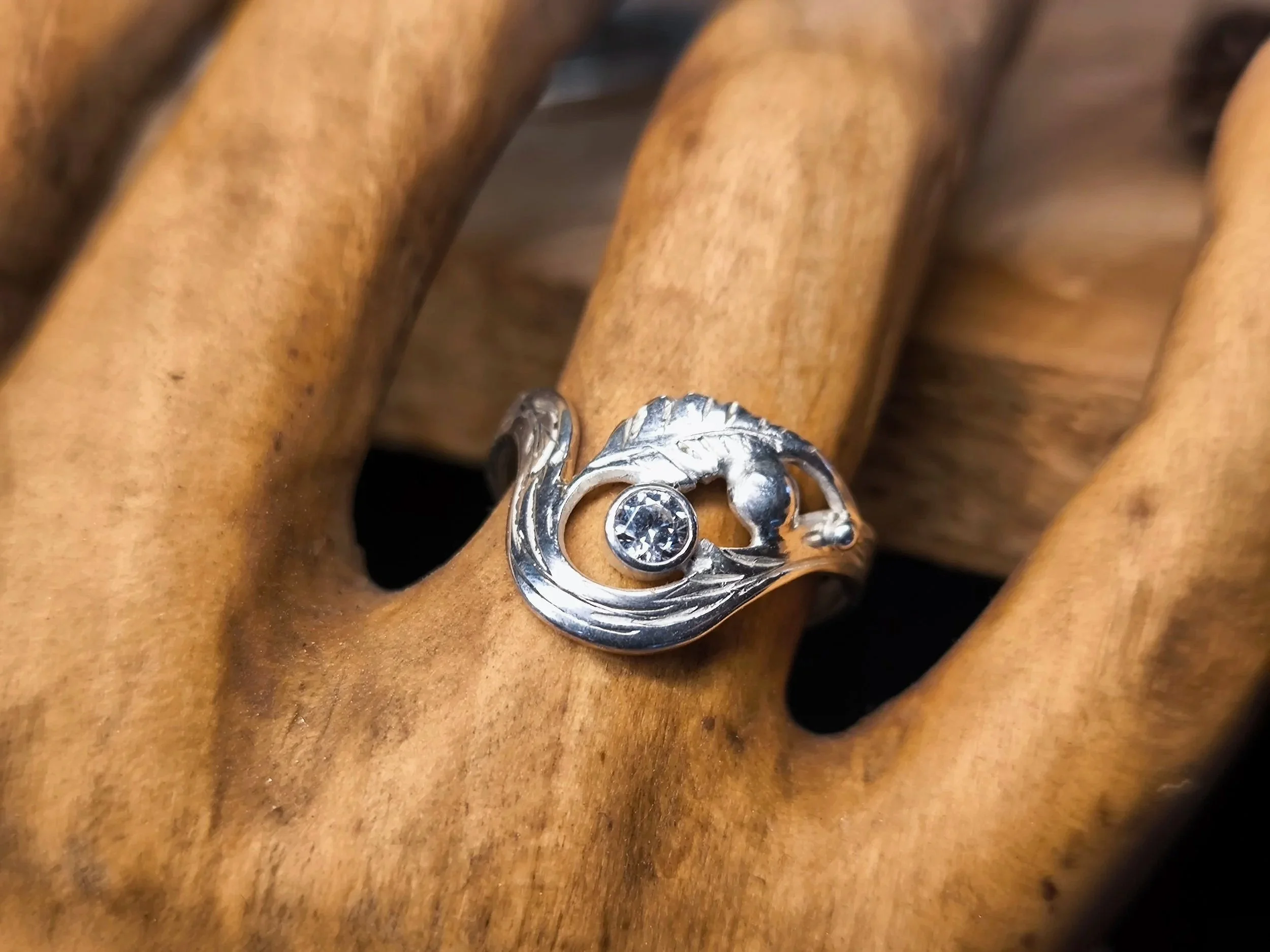 Silberring mit Zirkonia, handgemacht, Durchmesser 16,8 mm