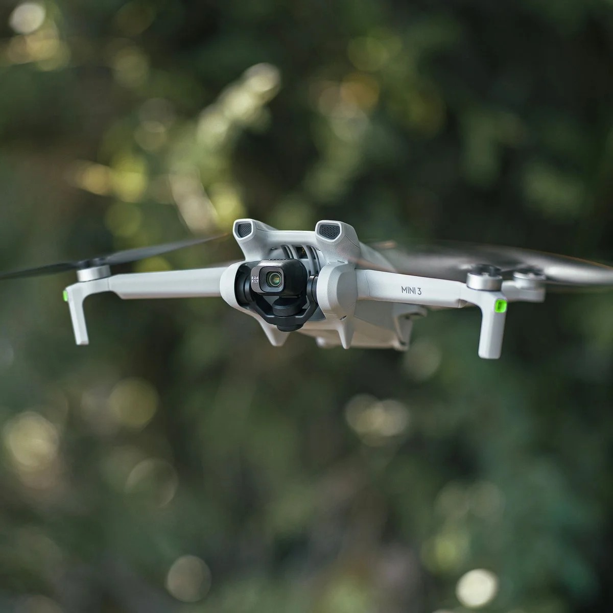 ab6a370a-dji-mini-3-249-g-tailles-pour-l-aventure__1200_1200__502-0-3529-3027.jpg