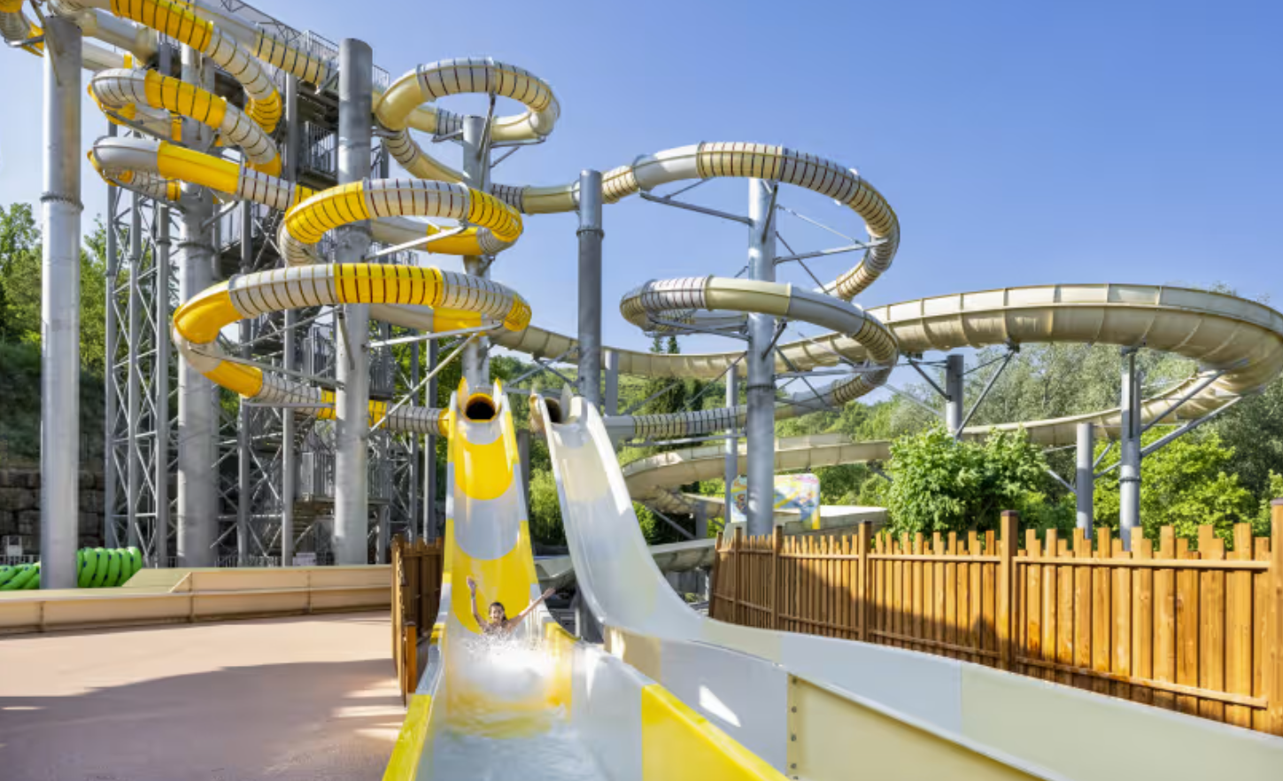 Zwembad Camping le Pommier.png