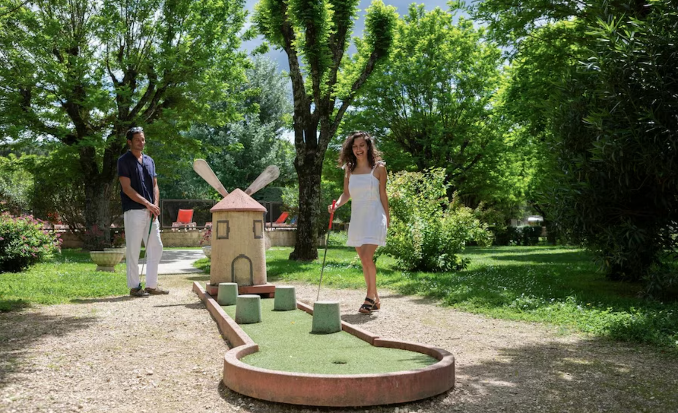 Camping Sandaya La Roubine midgetgolf.png