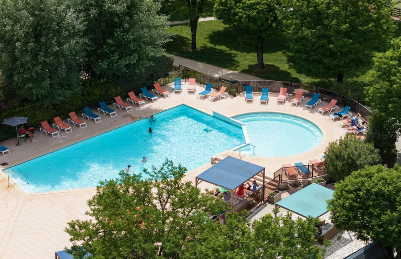 Camping Sandaya La Roubine zwembad 2.png