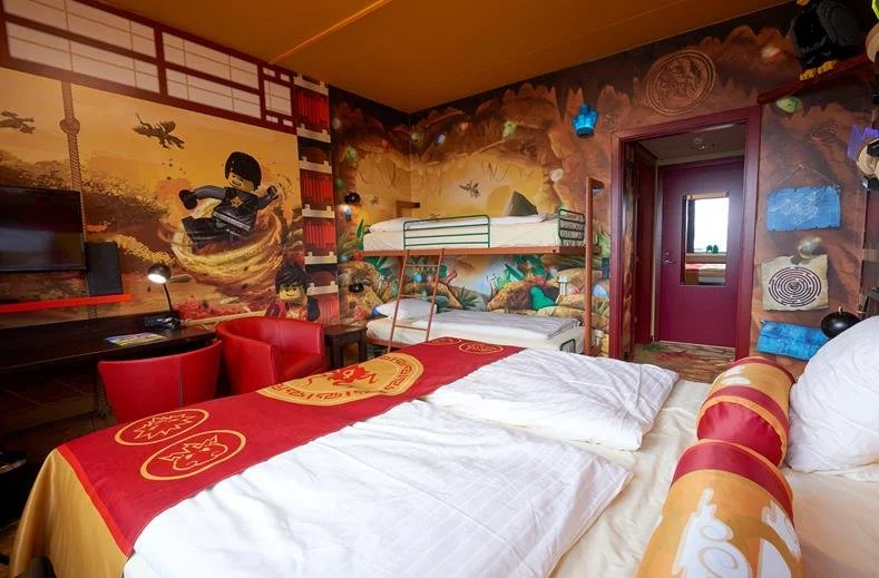 Lego hotel.jpg