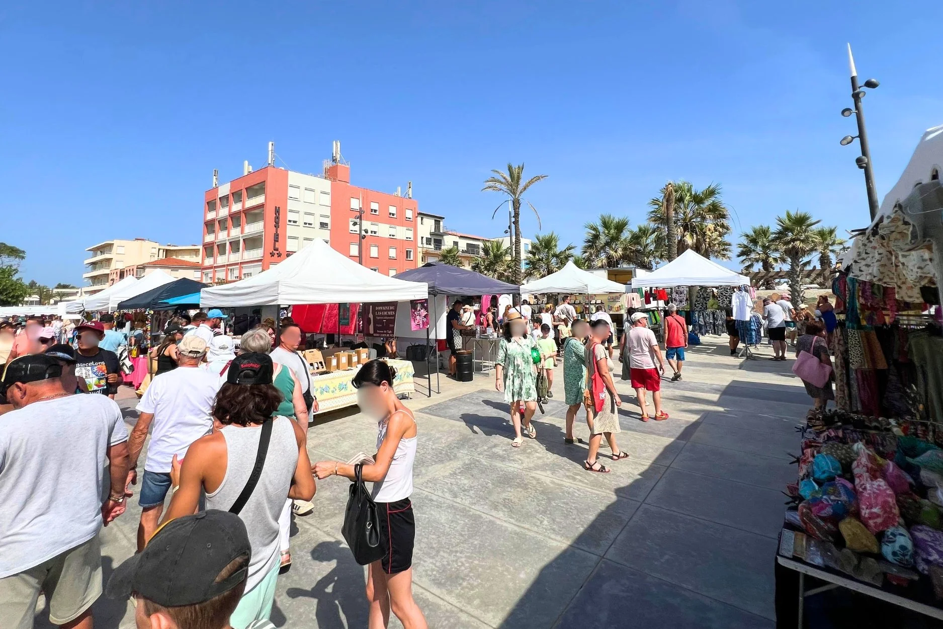 saint cyprien markt.jpg