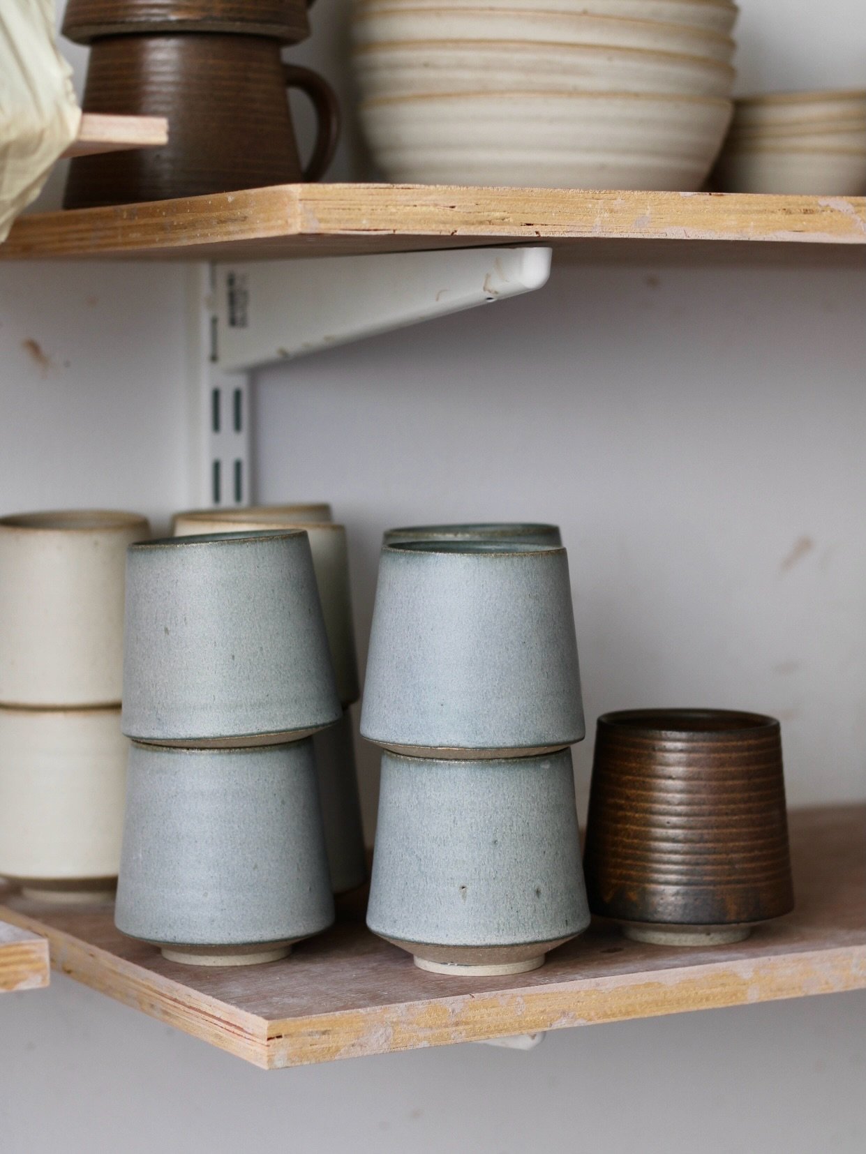 Back home and getting ready to head back to work. If you&rsquo;re waiting for an email or your order to be dispatched, I&rsquo;ll get to it tomorrow. Sorry for the delays 🫶🏻

#cup #pottery #ceramics #handmade #clay