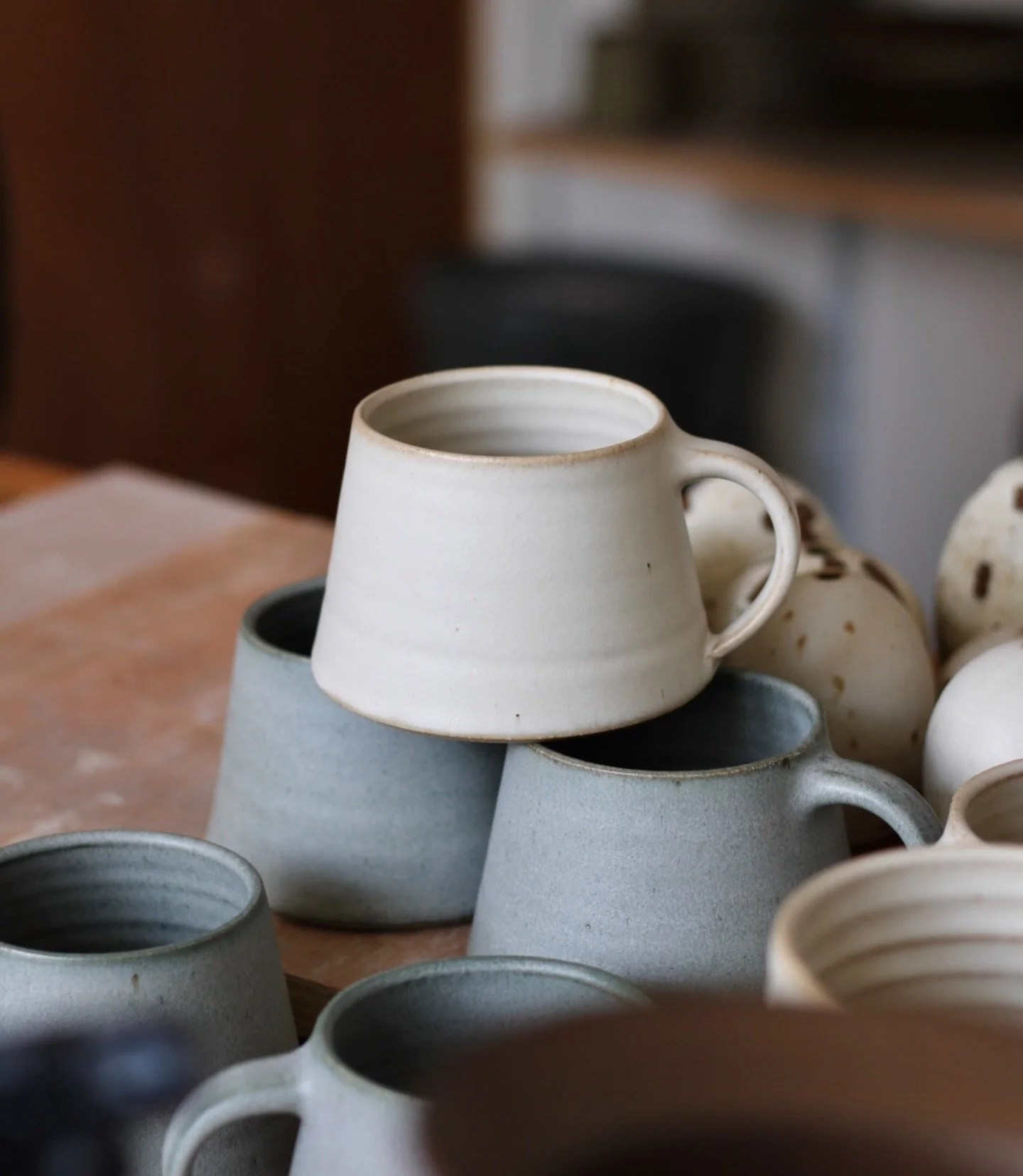 Short mugs ✨

#mug #ceramics #pottery #handmade #clay