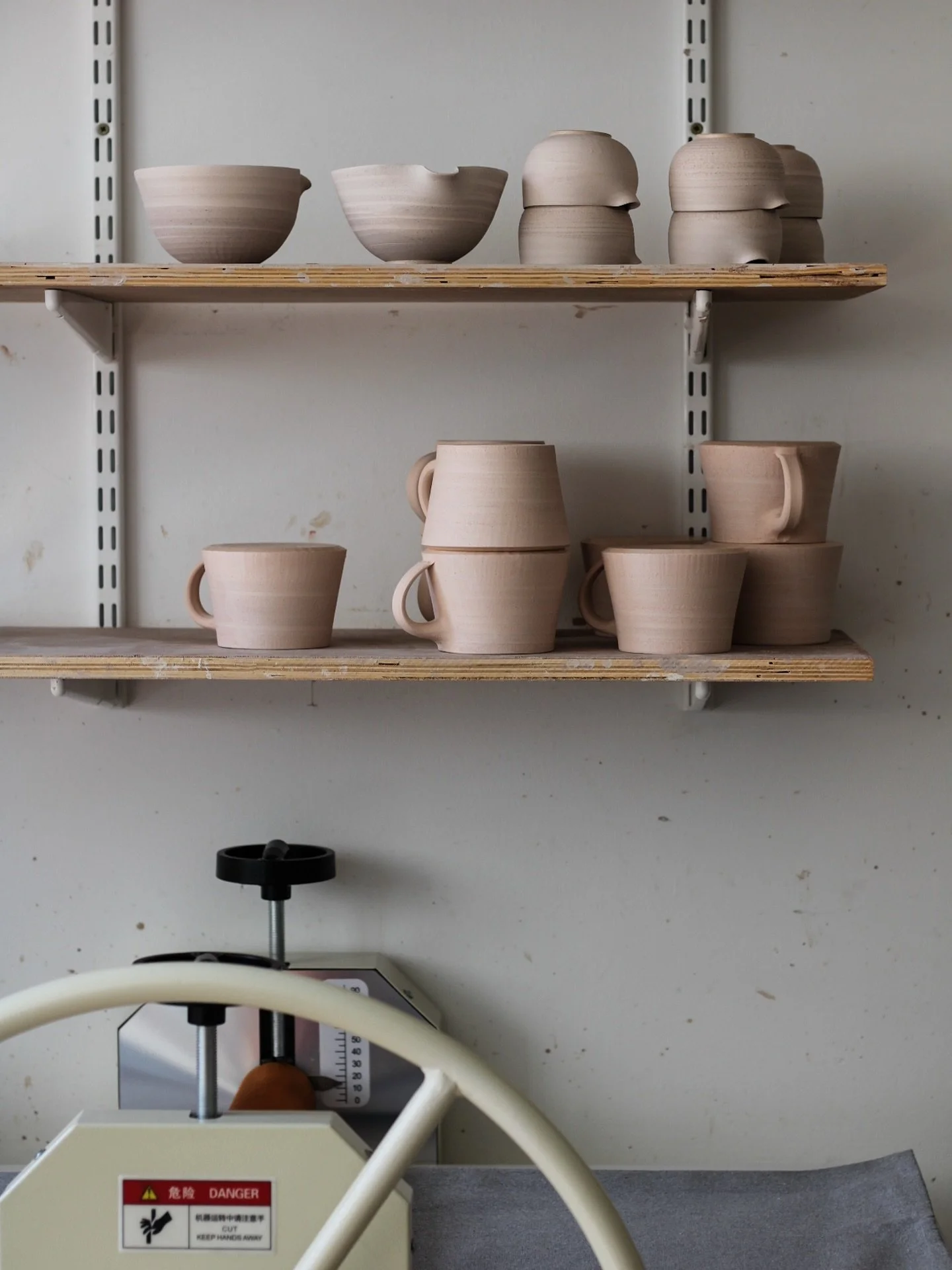 Time to turn on the studio playlist, pour a massive coffee and get throwing.

#bisque #mug #matchabowl #pottery #ceramics