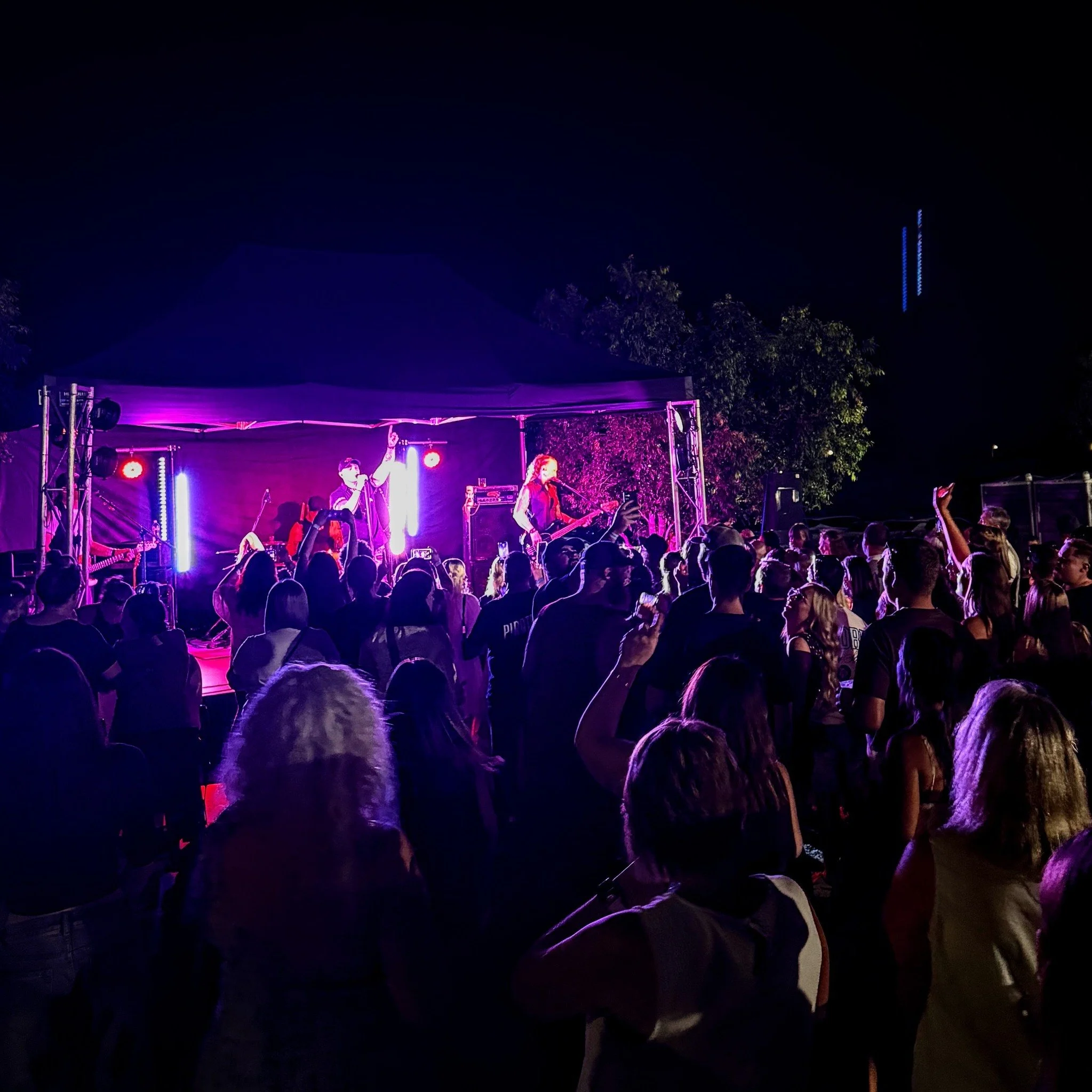 Huge weekend with our new 6m x 4m stage, kicked off at @royalhotelkew with their biggest show yet, the one and only @nollsie !!!! Such a great atmosphere at this pub, get yourself along to the next show. Sean, Greg and Ryan on crew for this one \\m//