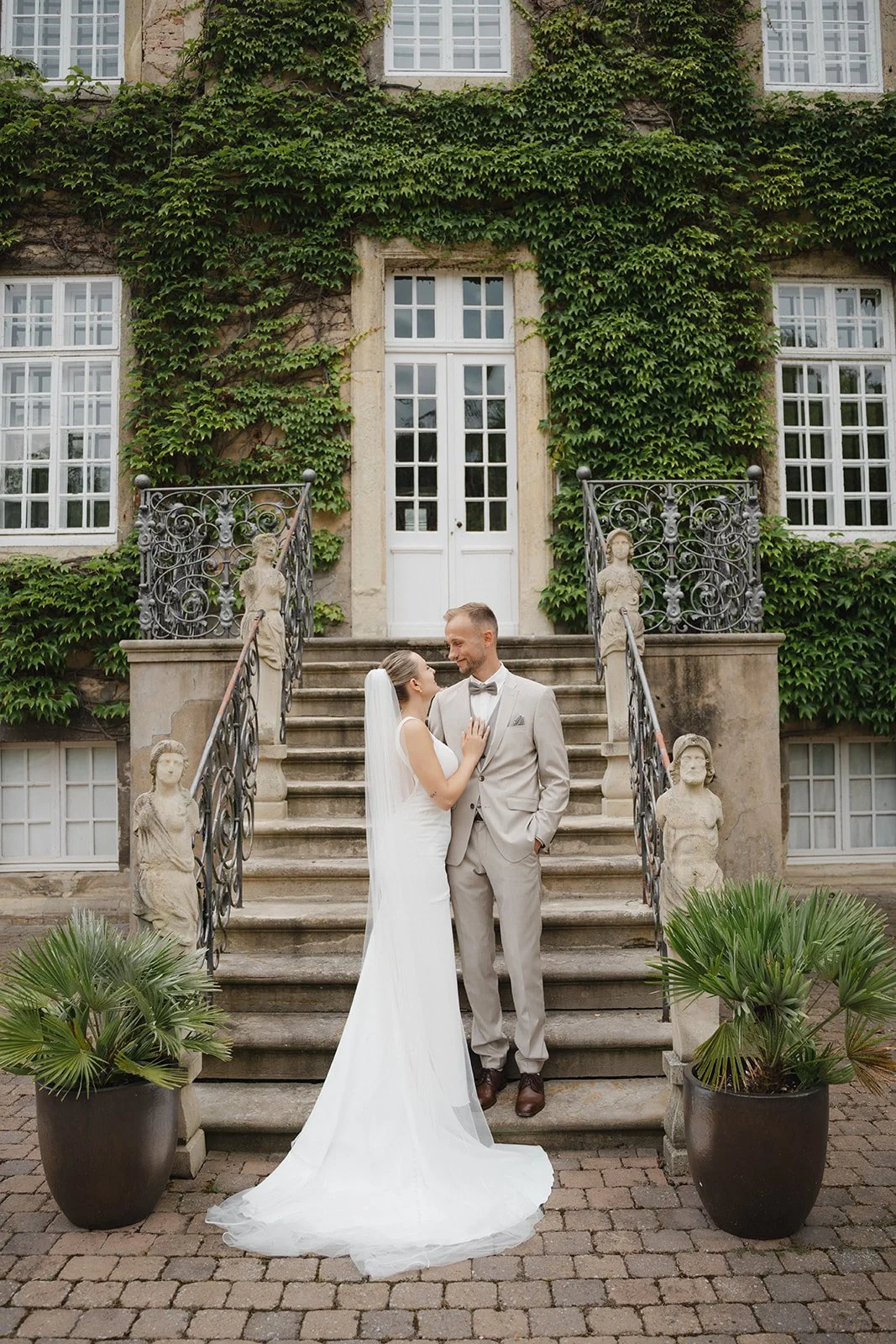 modern digital wedding photography couple portrait in natural light.jpg