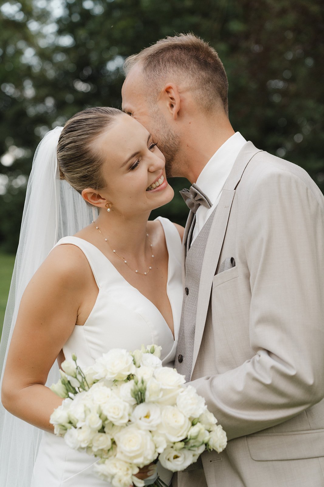 modern digital wedding photography couple portrait in natural light.jpg