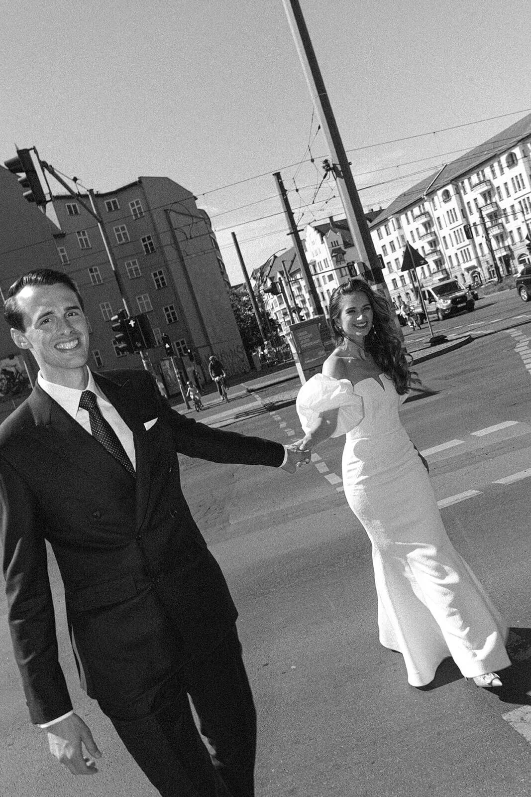 Berlin-Wedding-Soho-house-jenni-biddle-weddings-Alex-Sonja-513.jpg