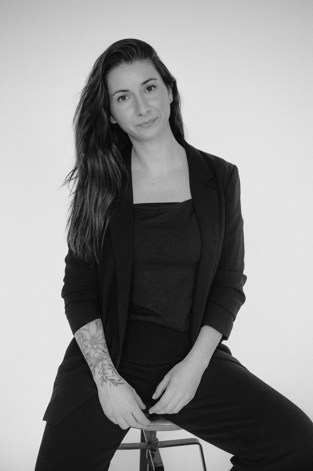 Hochzeitsfotografin Jenni Biddle, Schwarz-Weiß-Porträt