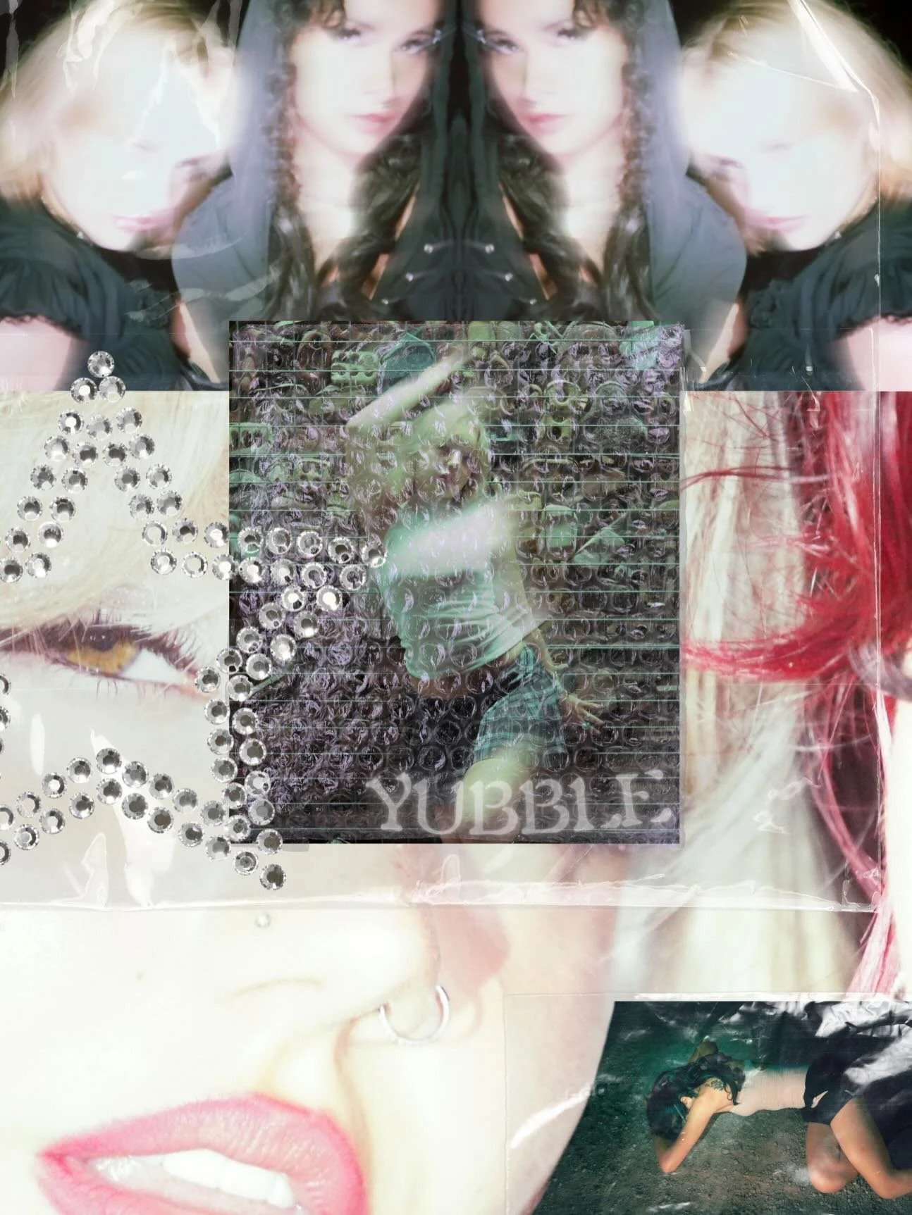 A livestream date&mdash;my heart belongs to a YouTuber 🫀 

These Issue 04 pages are some of our faves! Have you read OBSESSION yet ? :)

#dreamworldgirlzine