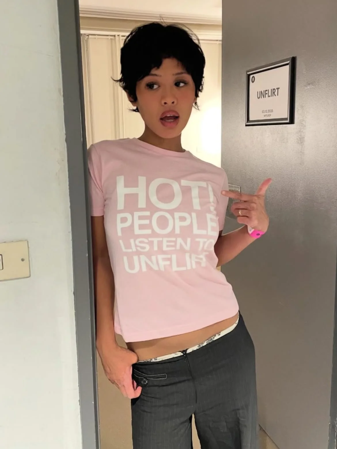 diva dump in honor of women&rsquo;s history month 🫀🫀 march was kind of crazy but life ain&rsquo;t so bad when your feed is filled with beautiful, talented women ⋆˚☆˖&deg;⋆｡&deg; ✮˖ ࣪ ⊹⋆.˚

@unflirt @raveena_aurora @mi.chelleha @iammarleydias @vanes