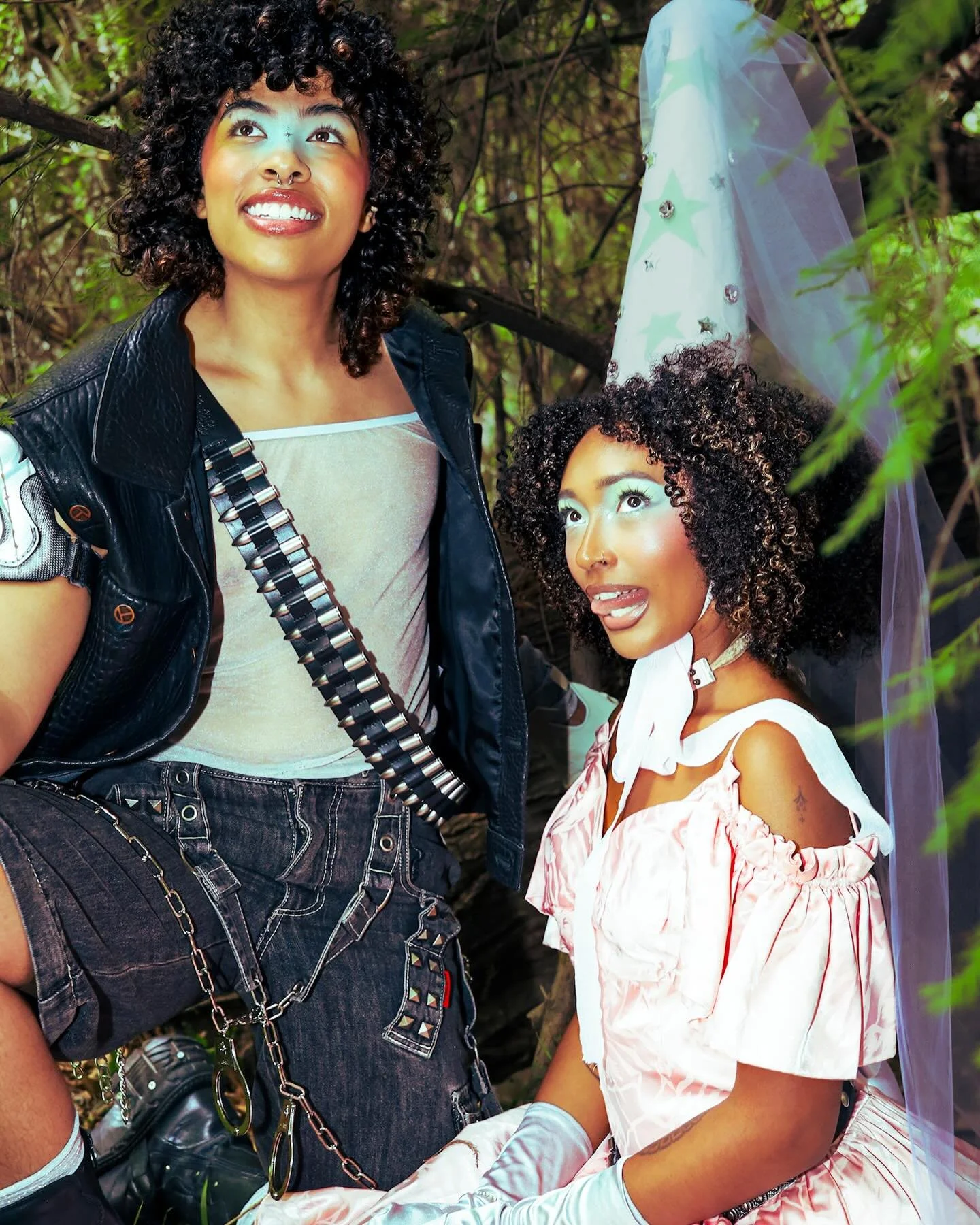 the most gallant knights, perfect princess, &amp; angelic crew !! swipe 4 behind the scenes from A KNIGHT&rsquo;S TALE (we&rsquo;re just spoiling y&rsquo;all aren&rsquo;t we?) ⚔️⚔️

photos by the lovely @alexandrapillsbury