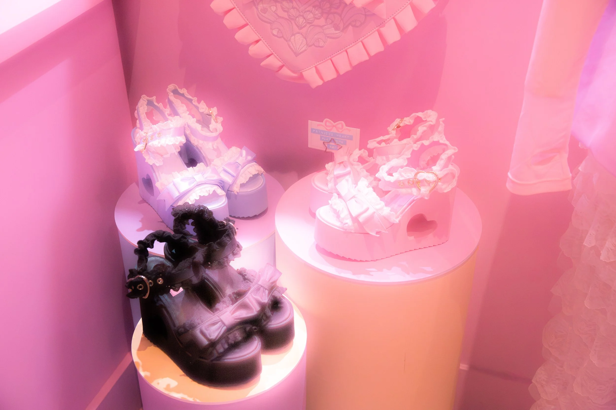 DreamgirlZine_-2.jpg