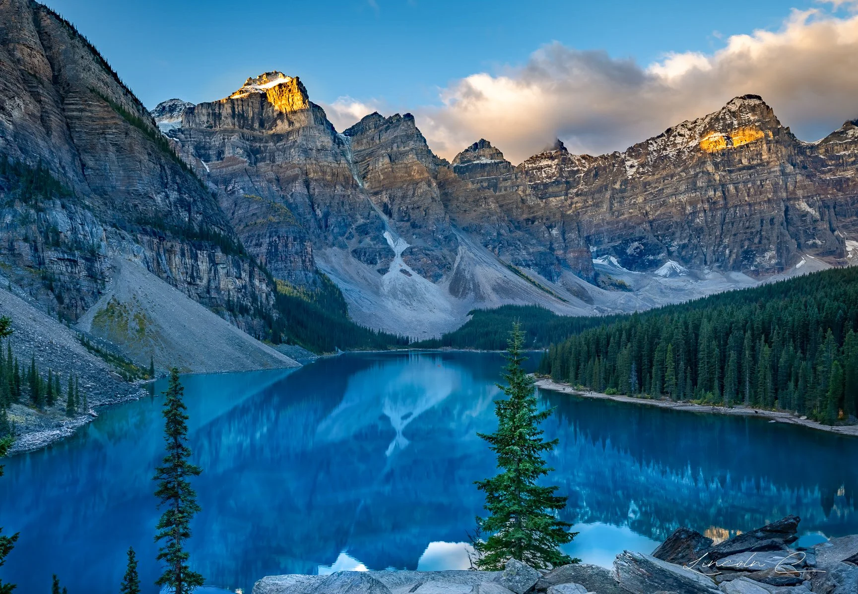 Lake Moraine Sunrise Banff.jpg
