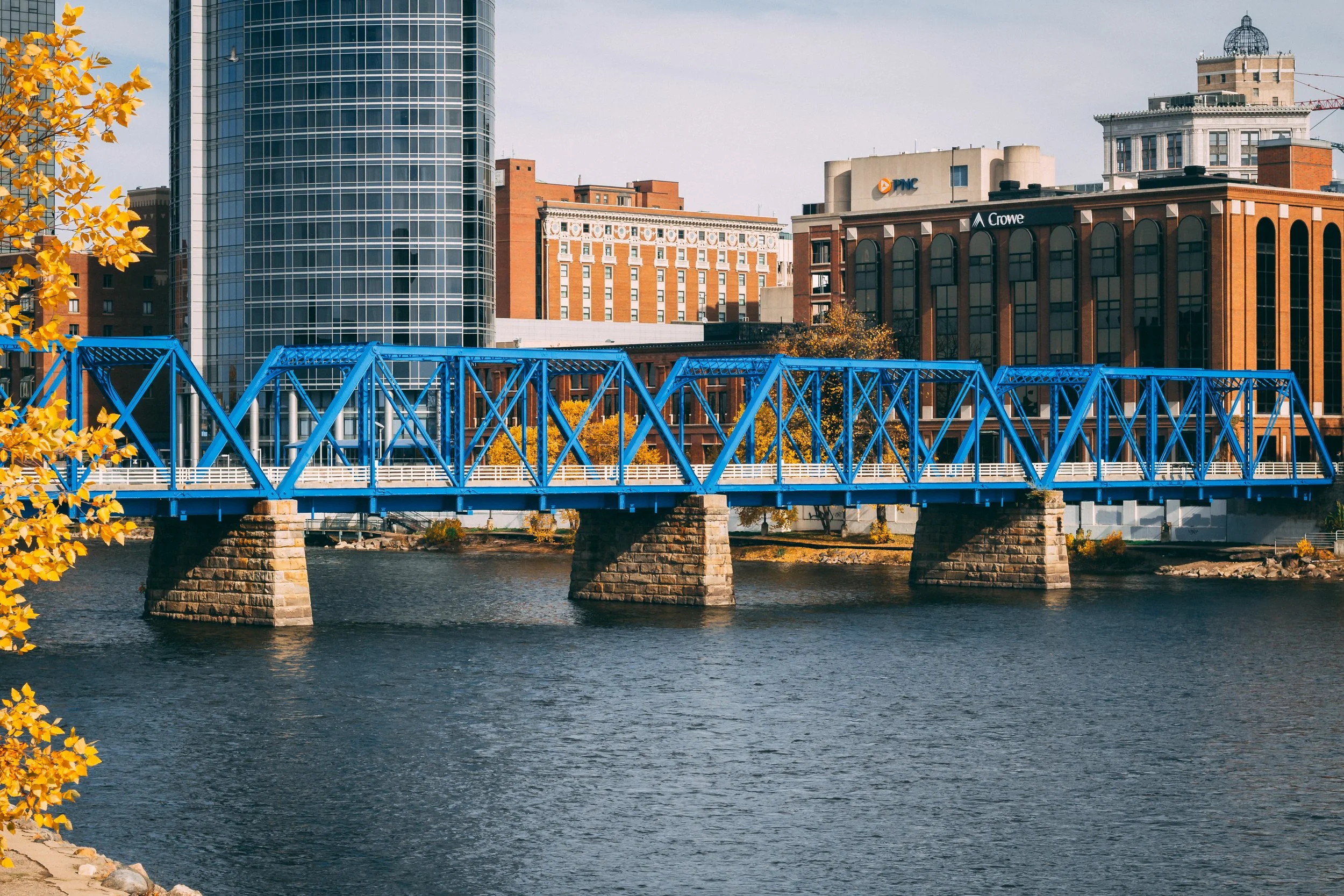 Fall Along the Grand: Your Downtown Riverfront Color Guide
