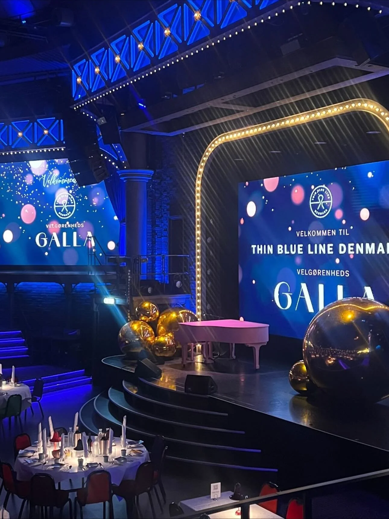 Thin Blue Line Velg&oslash;renhedsmiddag 2025✨

Vi har haft travlt de sidste par uger! I forrige uge s&oslash;rgede vi for balloner og glamour til @thinbluelinedenmark Velg&oslash;renhedsmiddag 2025 i samarbejde med @bentediktehoff @hoffcopenhagen, i