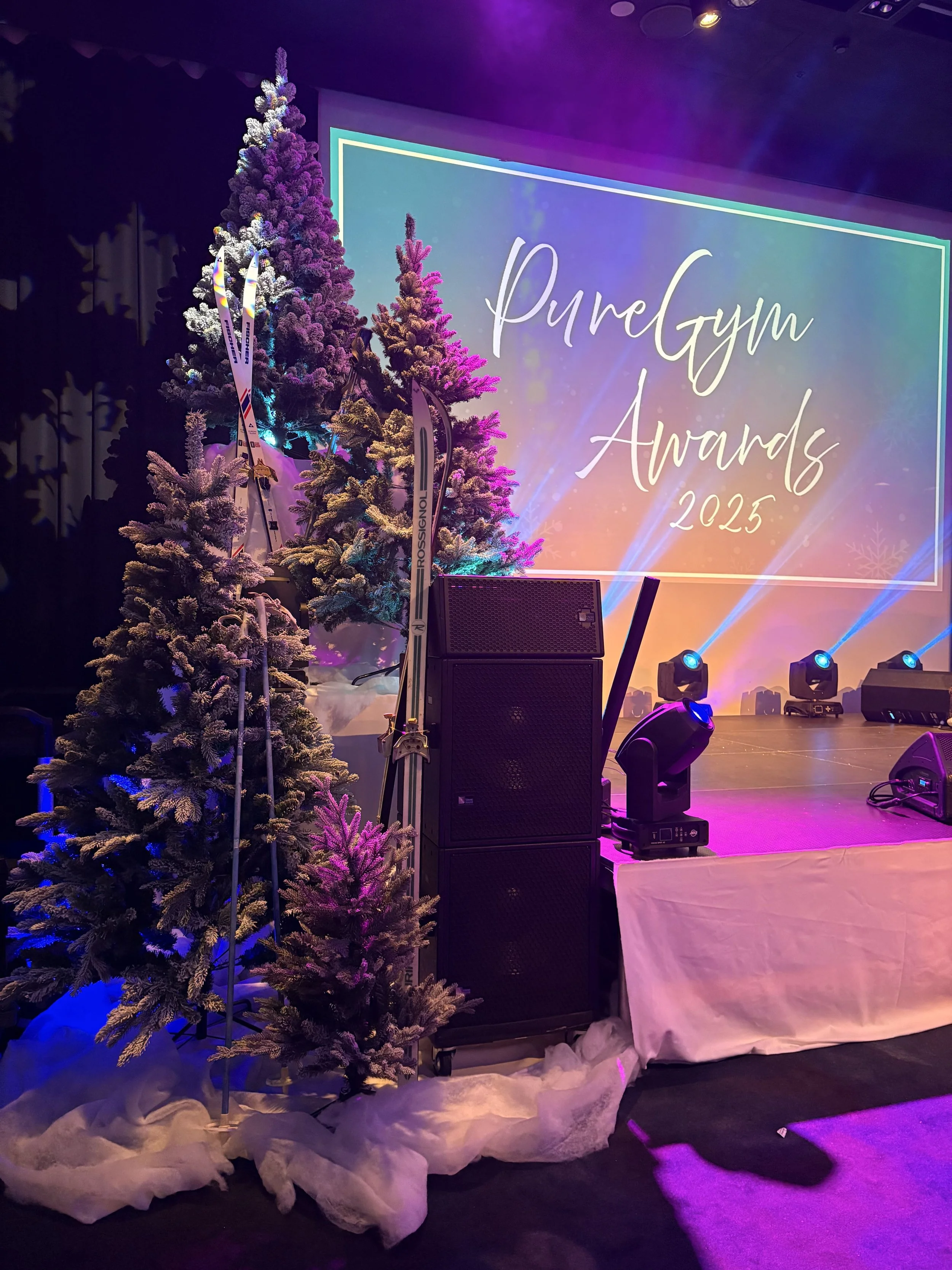 Julefest - PureGym Awardshow med Winter Wonderland-tema i nordlys stil