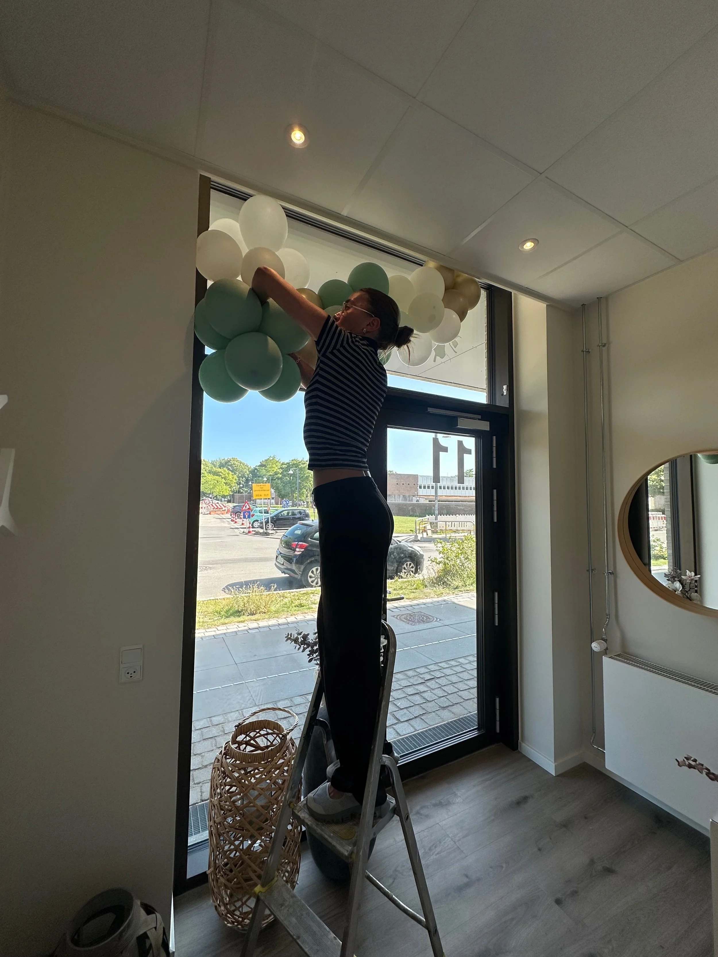 Pift-eventbureau-ballondekoration-wannashine.jpg