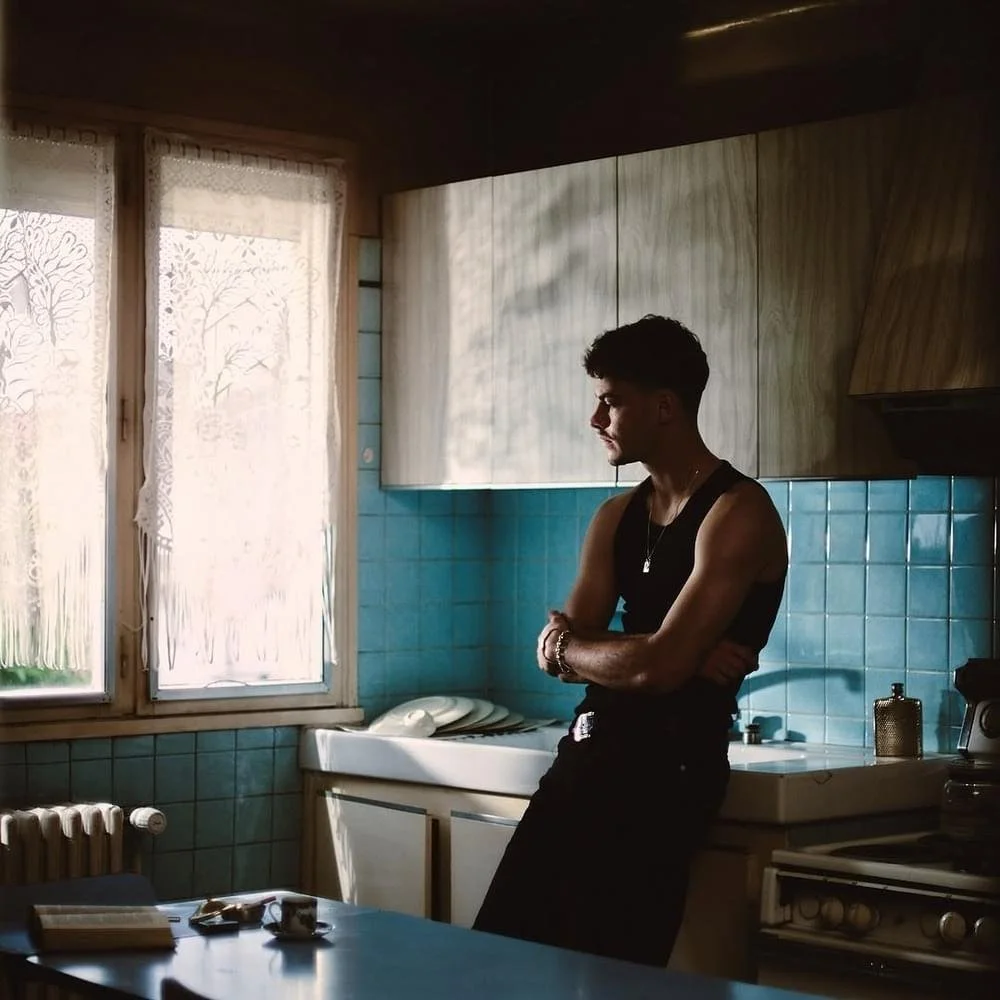 35e2da292ee15bc50d9b0ba7546fa8fc.1000x1000x1 (1).jpg