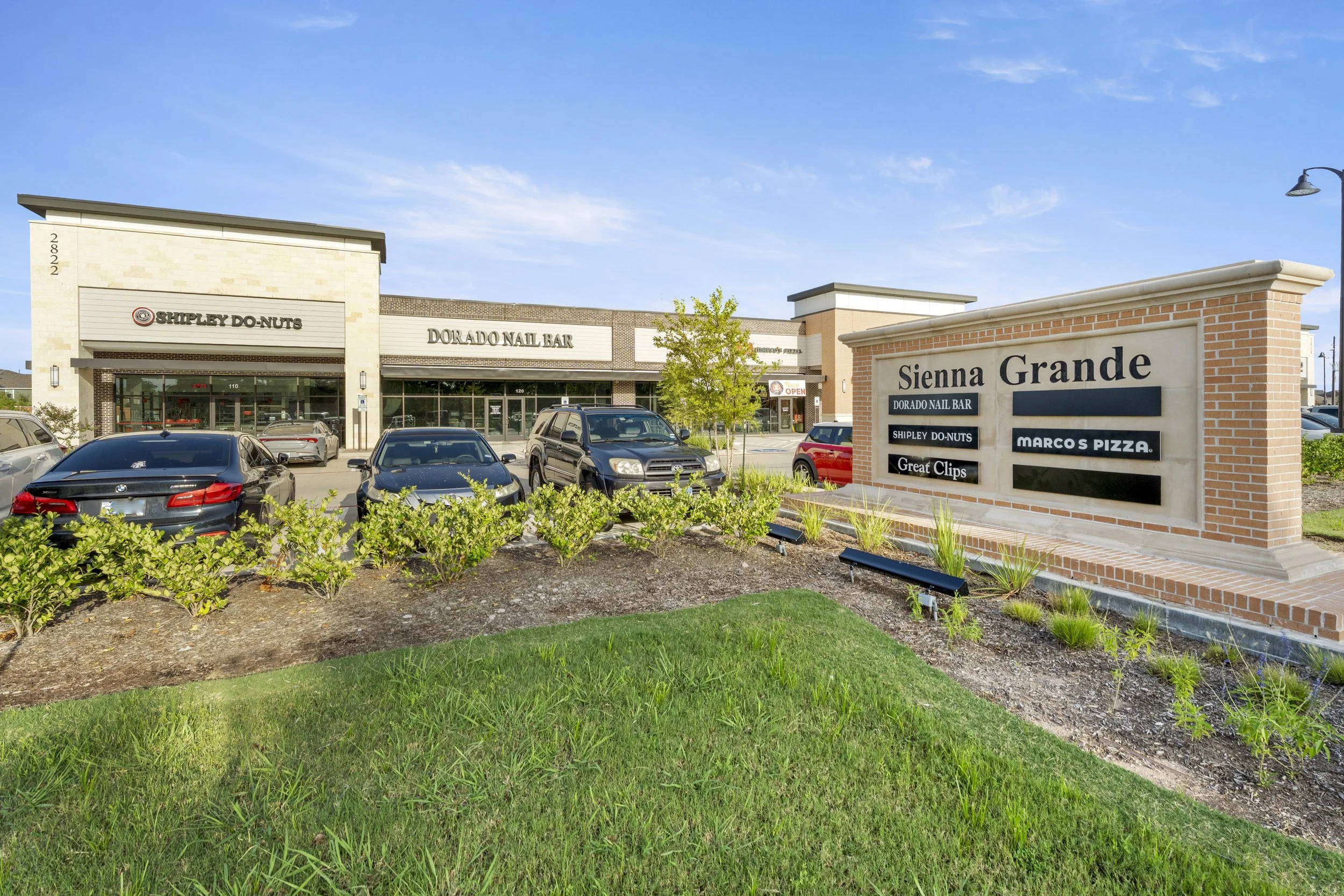 SiennaGrandeShops-60815-020.jpg
