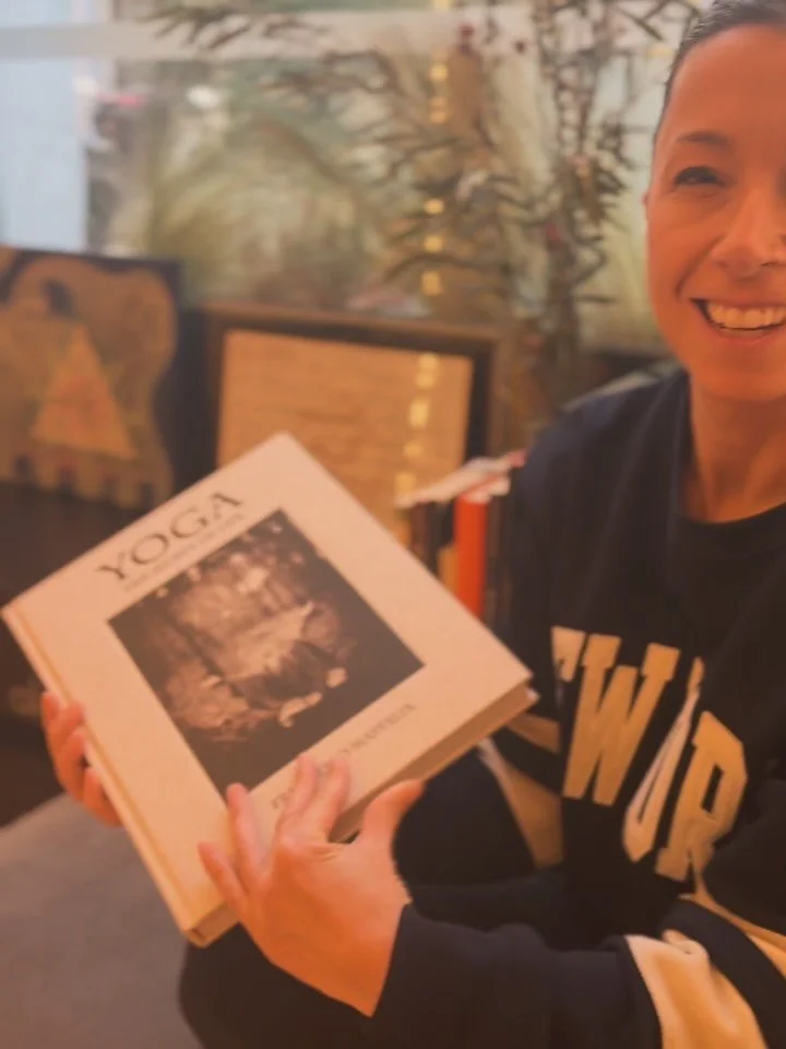 This Sunday we invite you to a special Sunday Surprise with TT Torchia.

" I don t know what kind of crap you are telling to yourself.... to don t see your magnificence."

These  were the words Ana Forrest told me in Bali while I was lying 