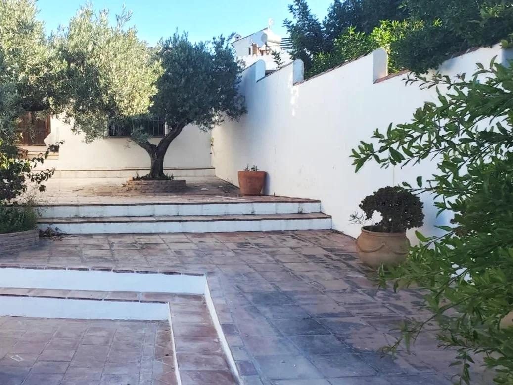 patio without wall.jpg