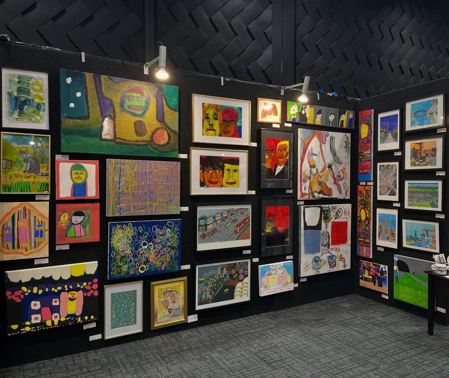 We are looking forward to sharing The White Room artists latest works with the community this weekend at the @thechchartshow 
Huge thank you to the @thechchartshow for supporting us to be at the show, it&rsquo;s awesome to share our mahi alongside ot