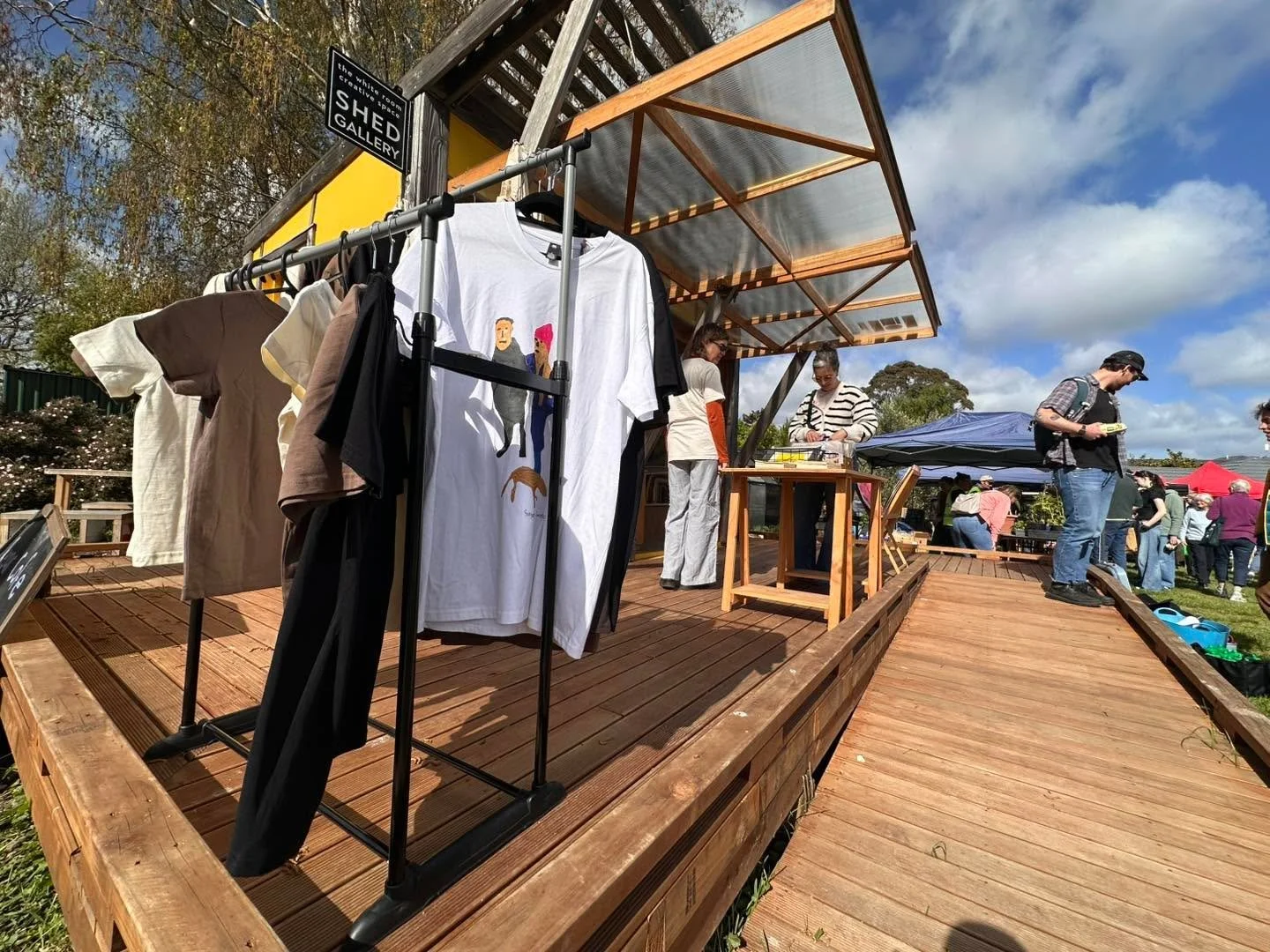 The sun is out and we are open for The Richmond Community Garden Spring Fair.
Lots of art bargains to be had. Richmond Community Garden riverlution_christchurch Riverlution