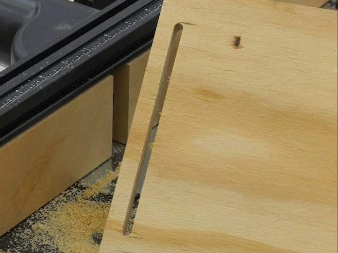 a board that has a slot that was cut out on a router table