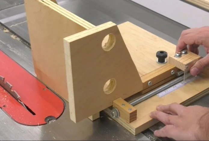 an incremental tenon jig, designed by James Hamilton