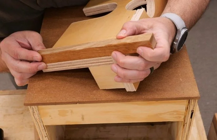 setting a router table fence running in place with glue and accellerator