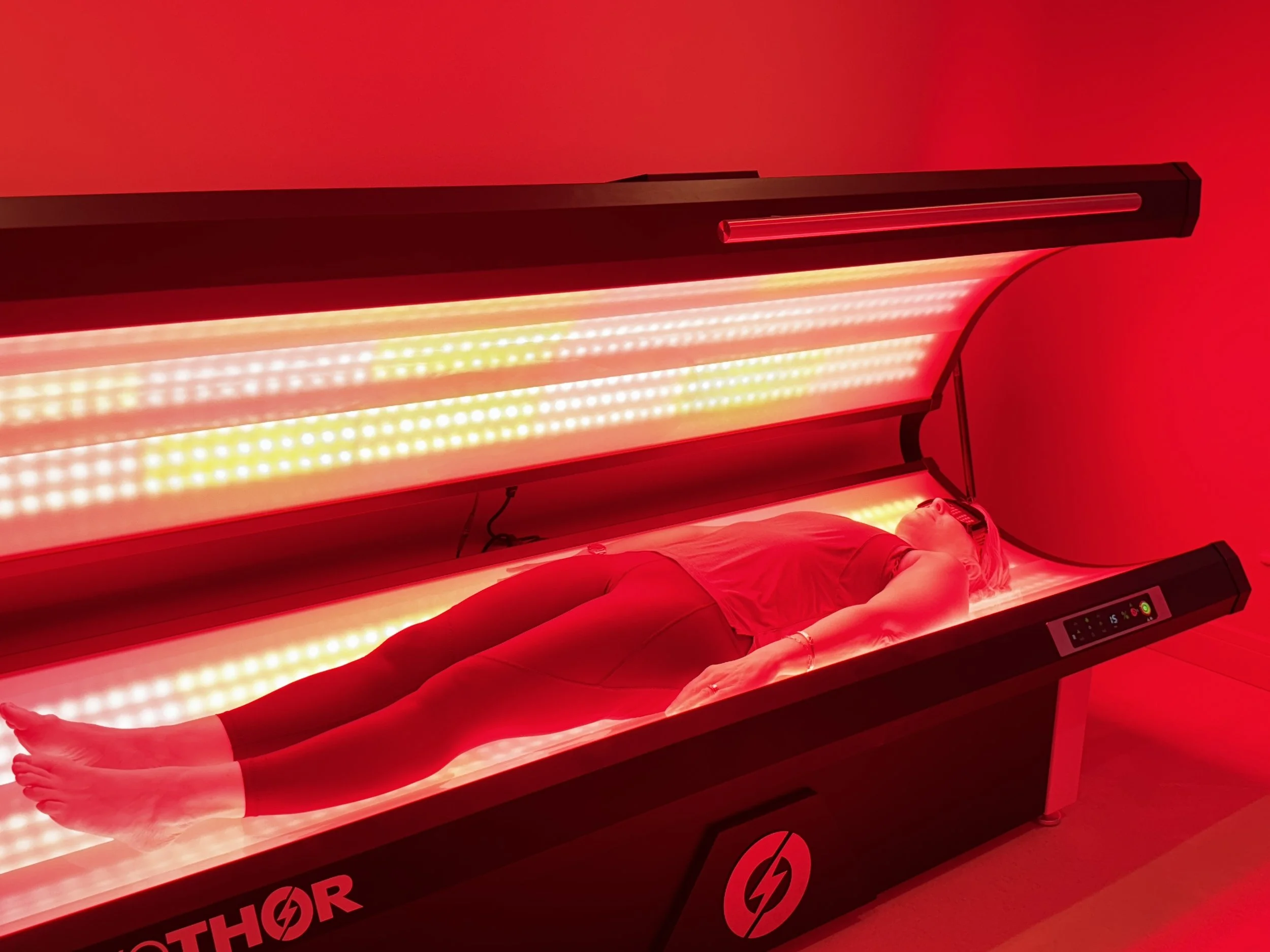 Full-body NovoTHOR red light therapy session at ReGen Rooms designed to support pain relief, inflammation and recovery