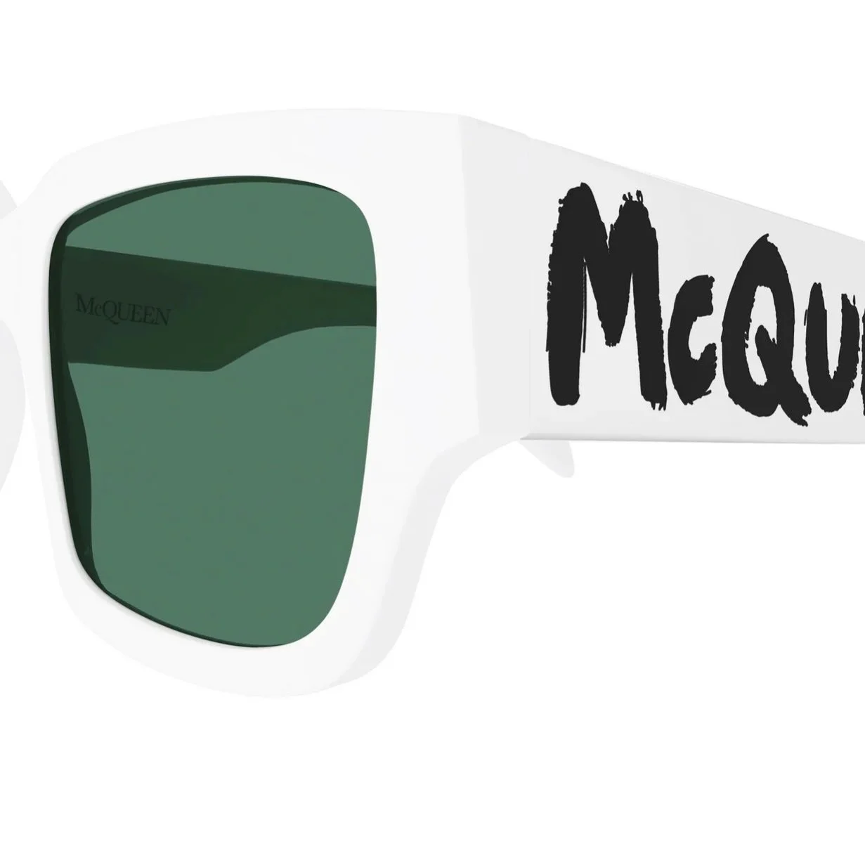 Fresh. Alexander McQueen sunglasses in white 🤍