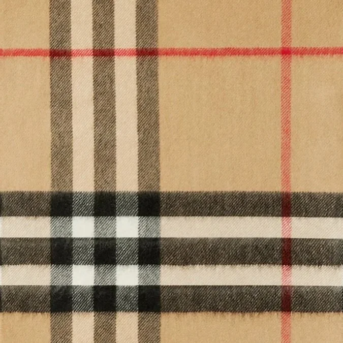 New Arrival: Burberry cashmere scarf 👀