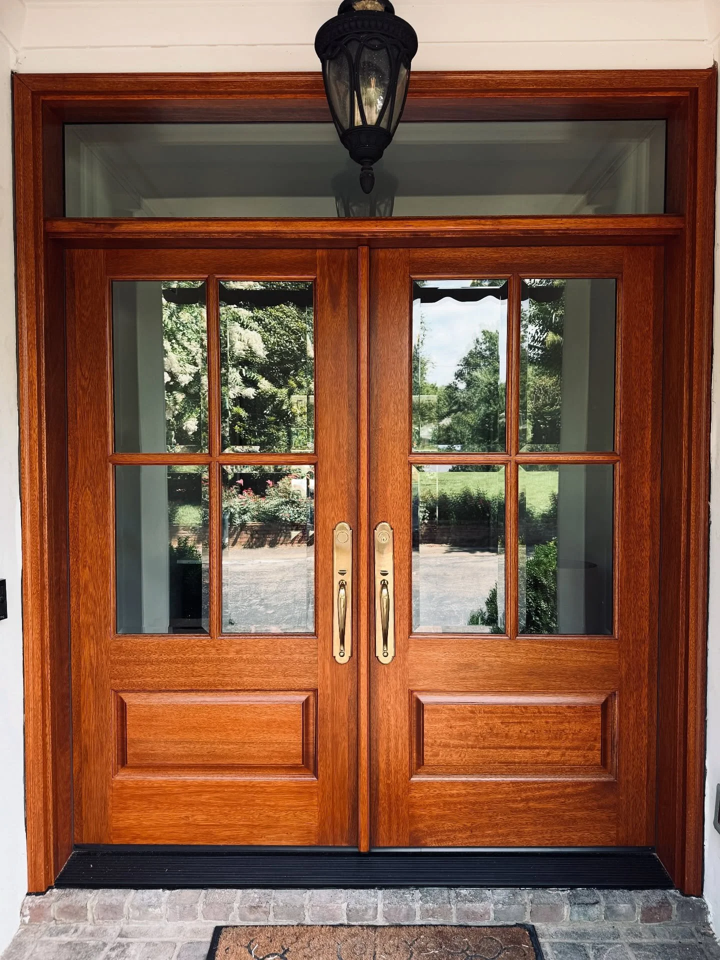 Beauty! @classicdoorsinc with @emtek_products